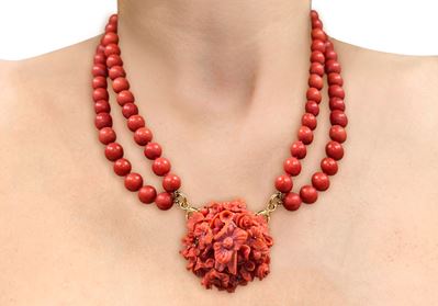Collana a 2 fili in corallo di Sardegna e oro 750 con spilla floreale separabile