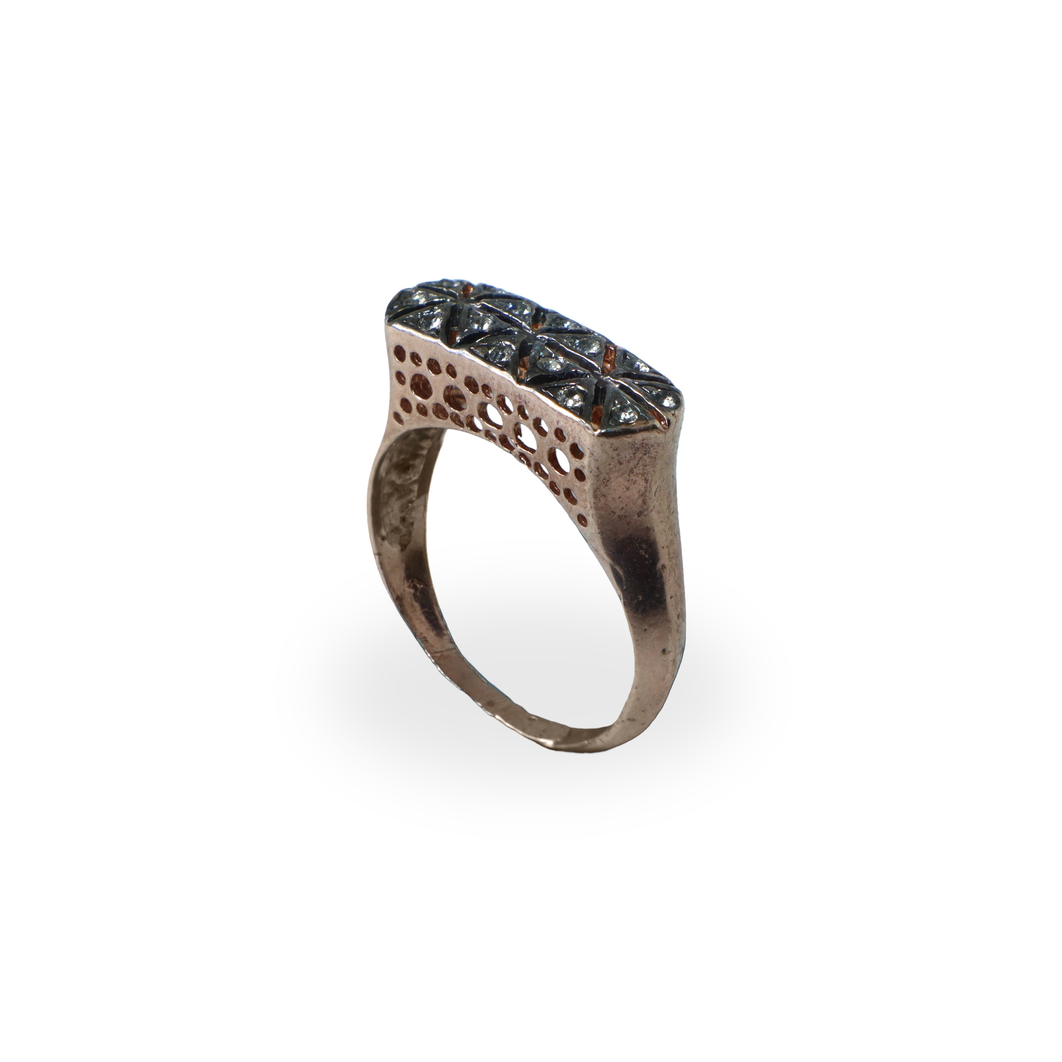 Anello in argento 925 e scaglie di brillanti