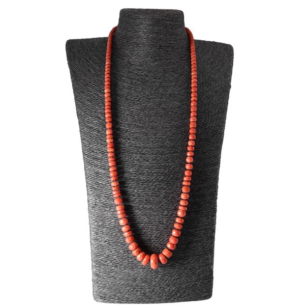 Coral necklace in Trapani coral with faceted, decreasing roundels and 750 gold susta