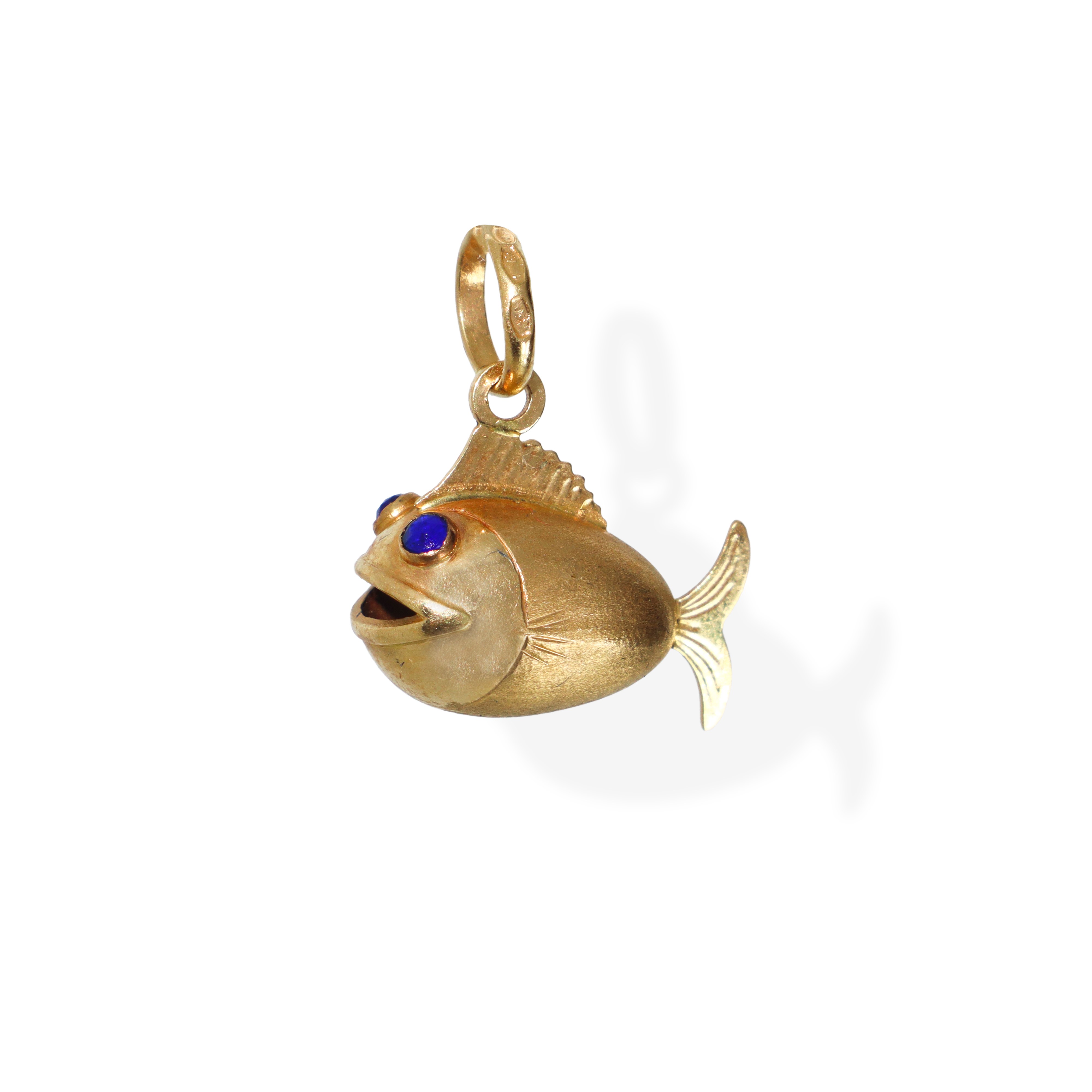 Ciondolo charm a guisa di pesce, oro 750, peso gr 3,2