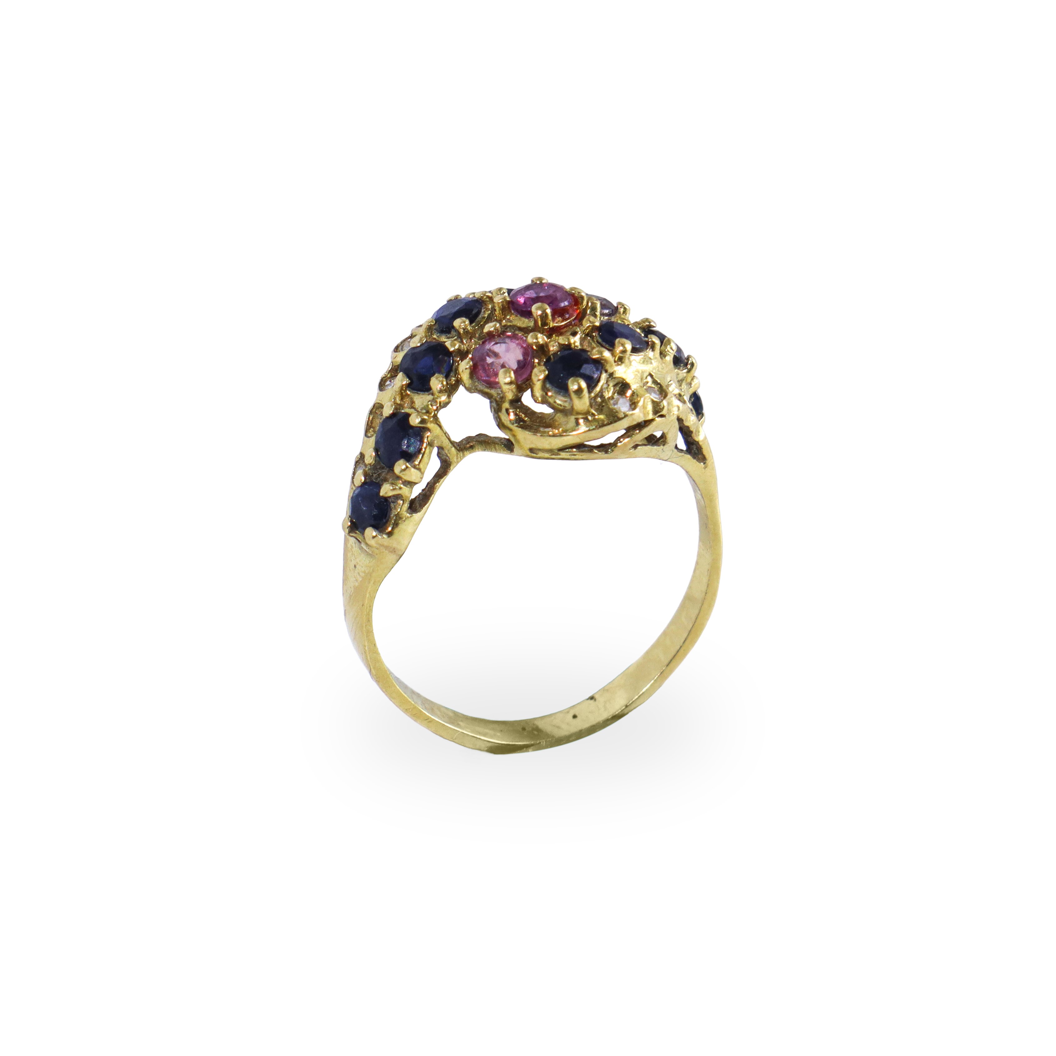 Anello in oro giallo 750 con zaffiri, tormaline rosa e diamanti, mis. 15 gr.