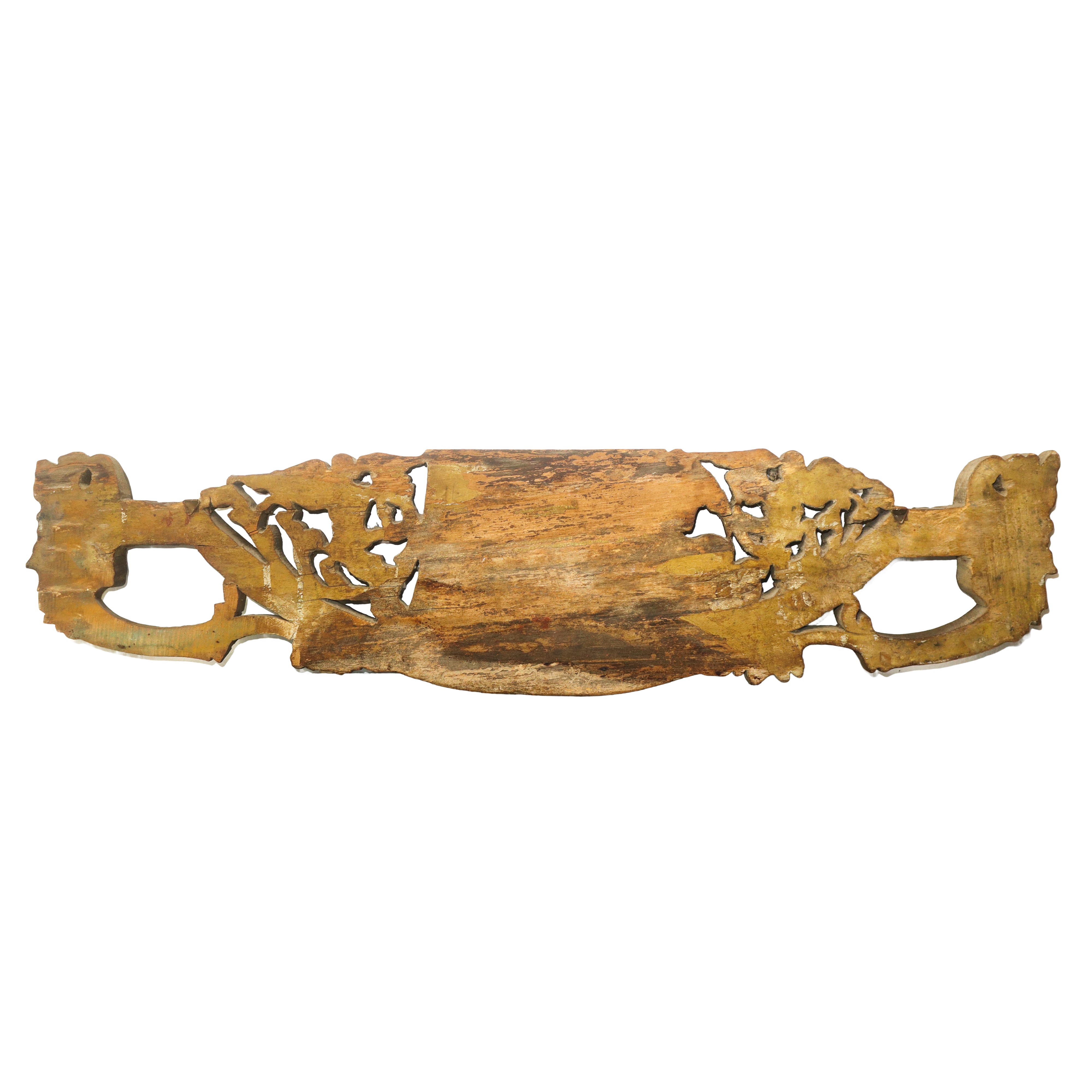 Chiave di carretto in legno laccato policromo con rappresentazione dell'Annunciazione con angeli ...