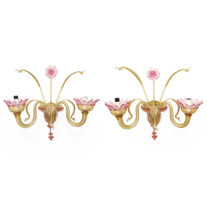 Coppia di appliques in vetro di Murano giallo con fiori rosa