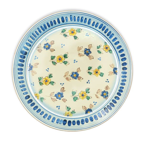 Nicolò Morales Caltagirone - Decorative plate in Caltagirone majolica with floral decorations