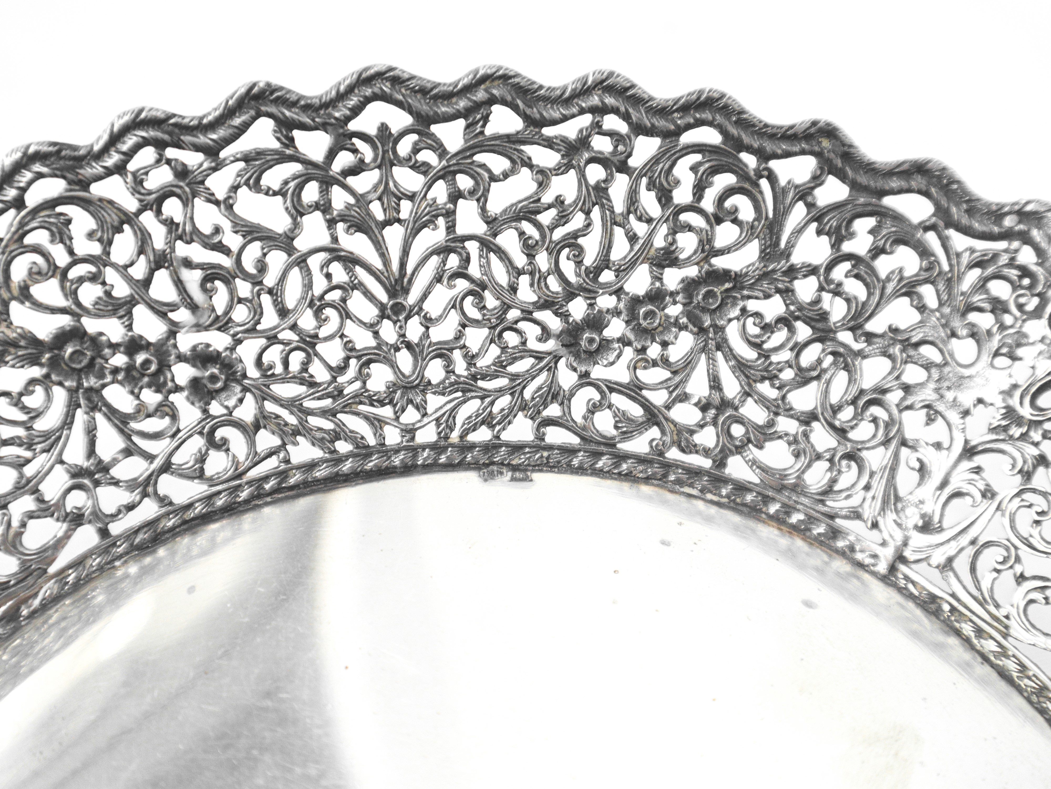 Alzata in argento 800 con bordo decorato a filigrana