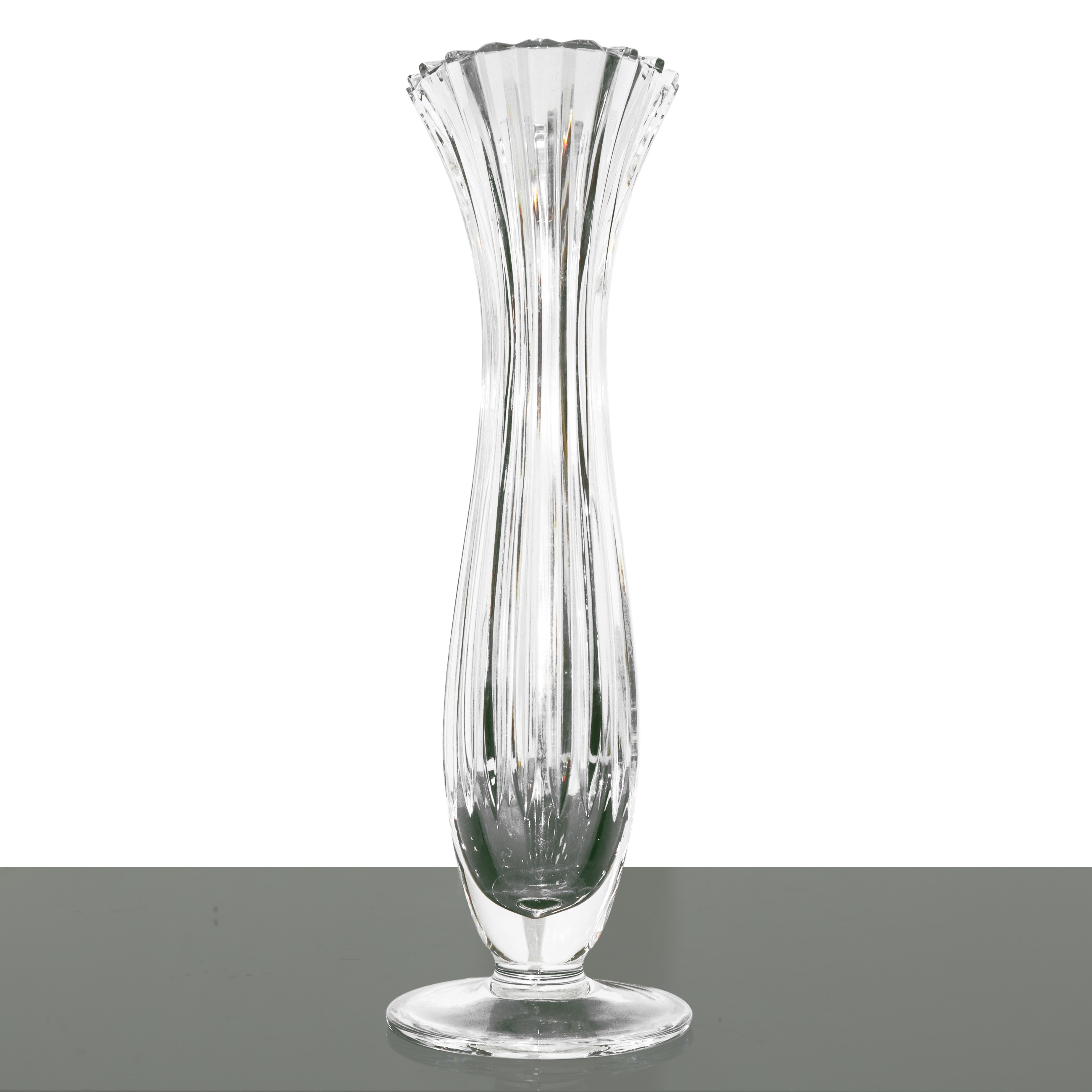 Vaso in cristallo a bocciolo con corpo scanalato