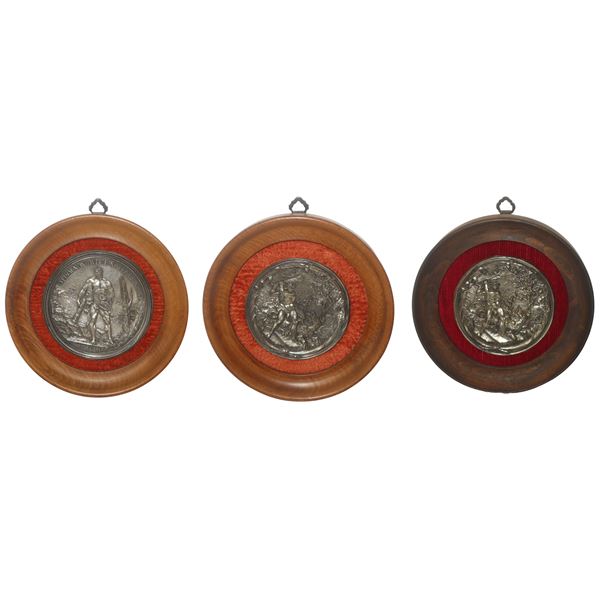 No. 3 Round 925 silver plaques within a wooden frame with scenes depicting Hercules