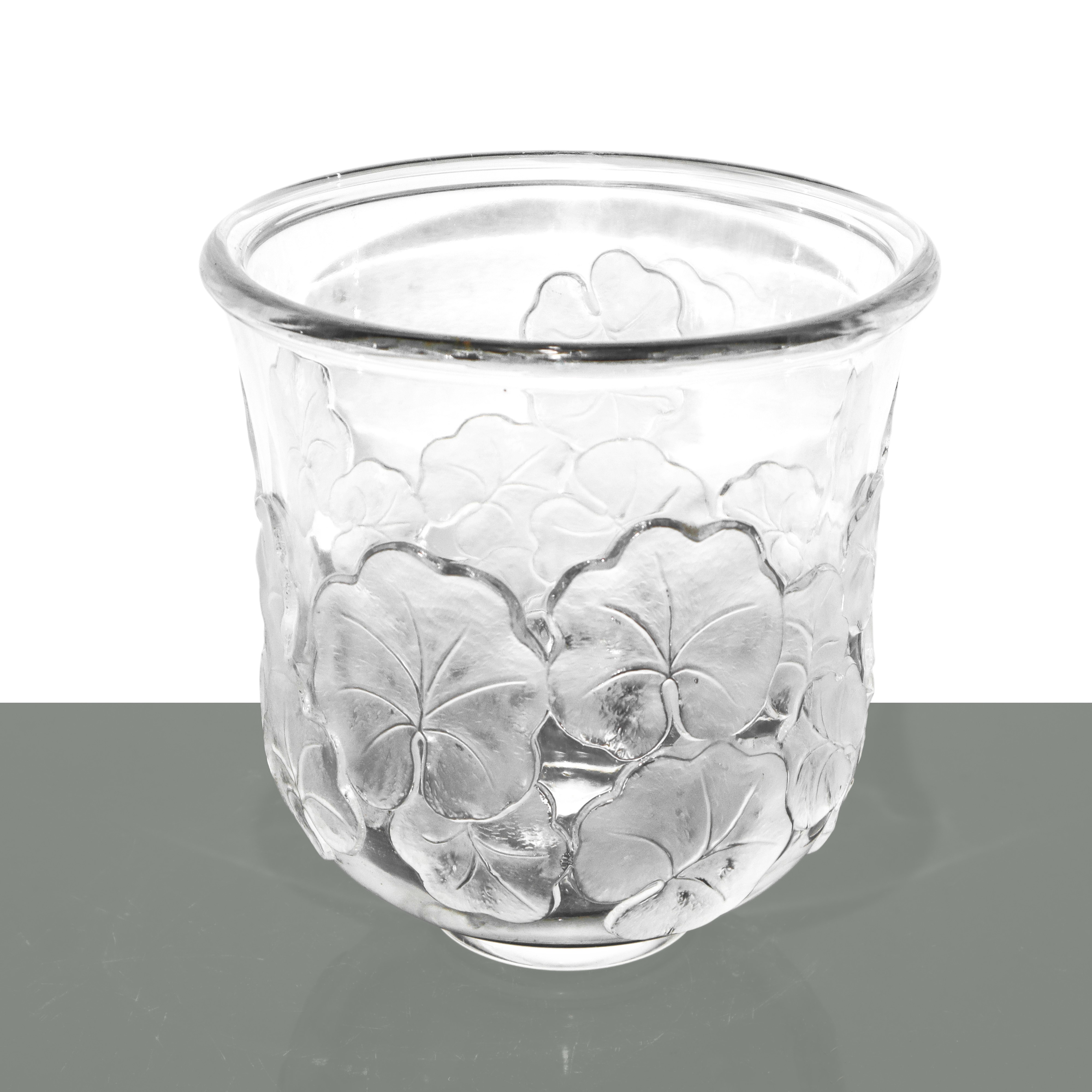 Vaso in cristallo di Censo Hollywood Regency con intaglio Geranio