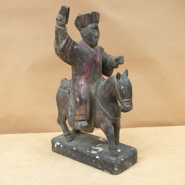 Giudice, scultura in legno