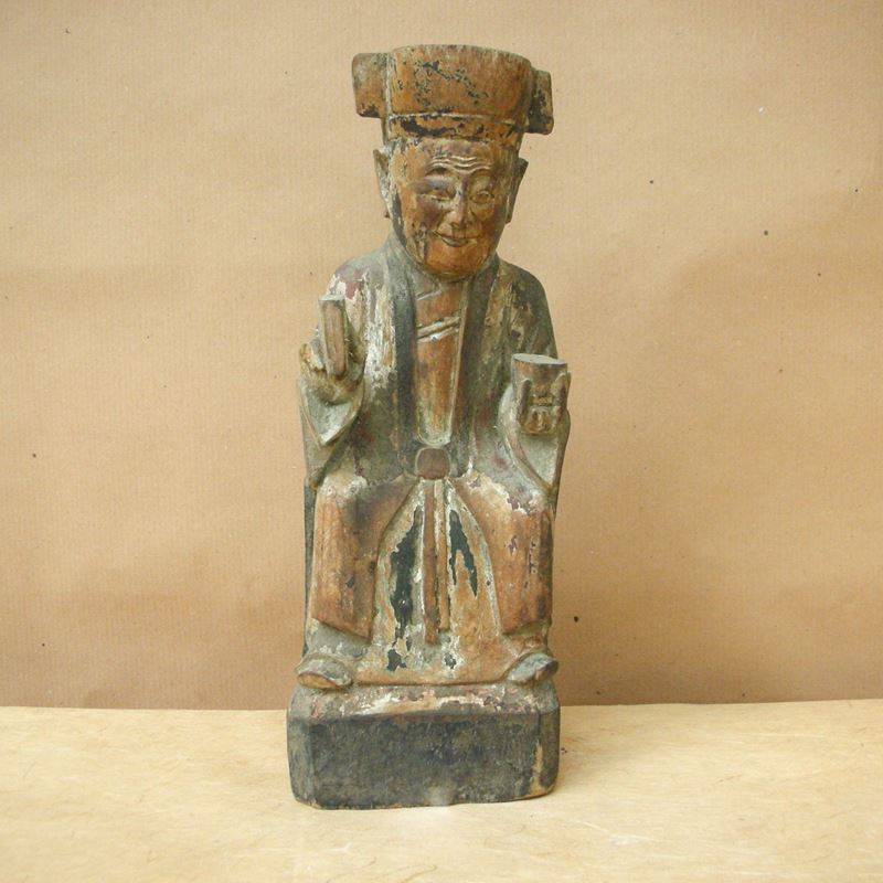 Statuetta in legno di Giudice
