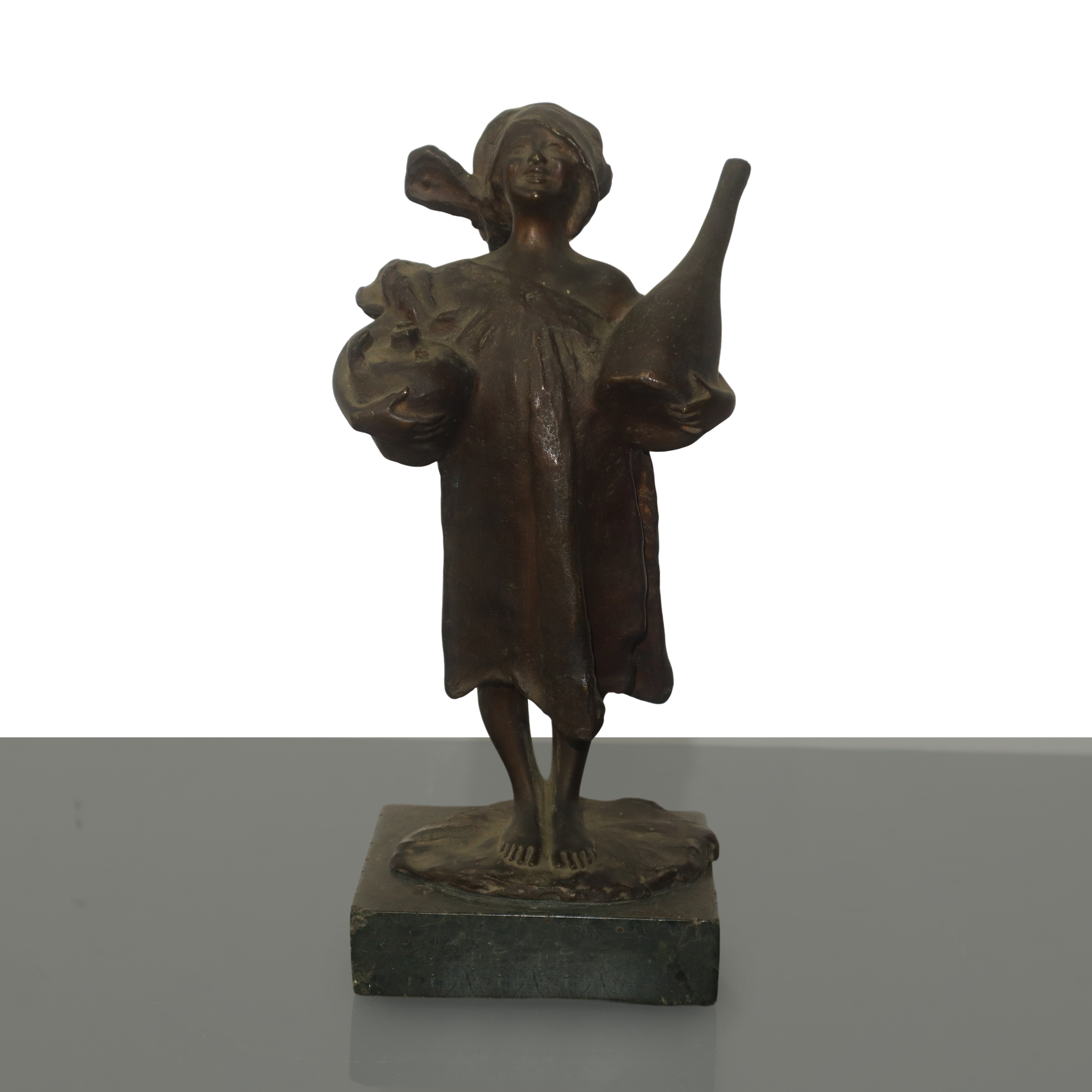 Ragazza con vasi, scultura in bronzo con base in marmo