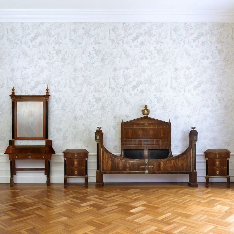 Camera da letto Emiliana con impiallacciatura in noce