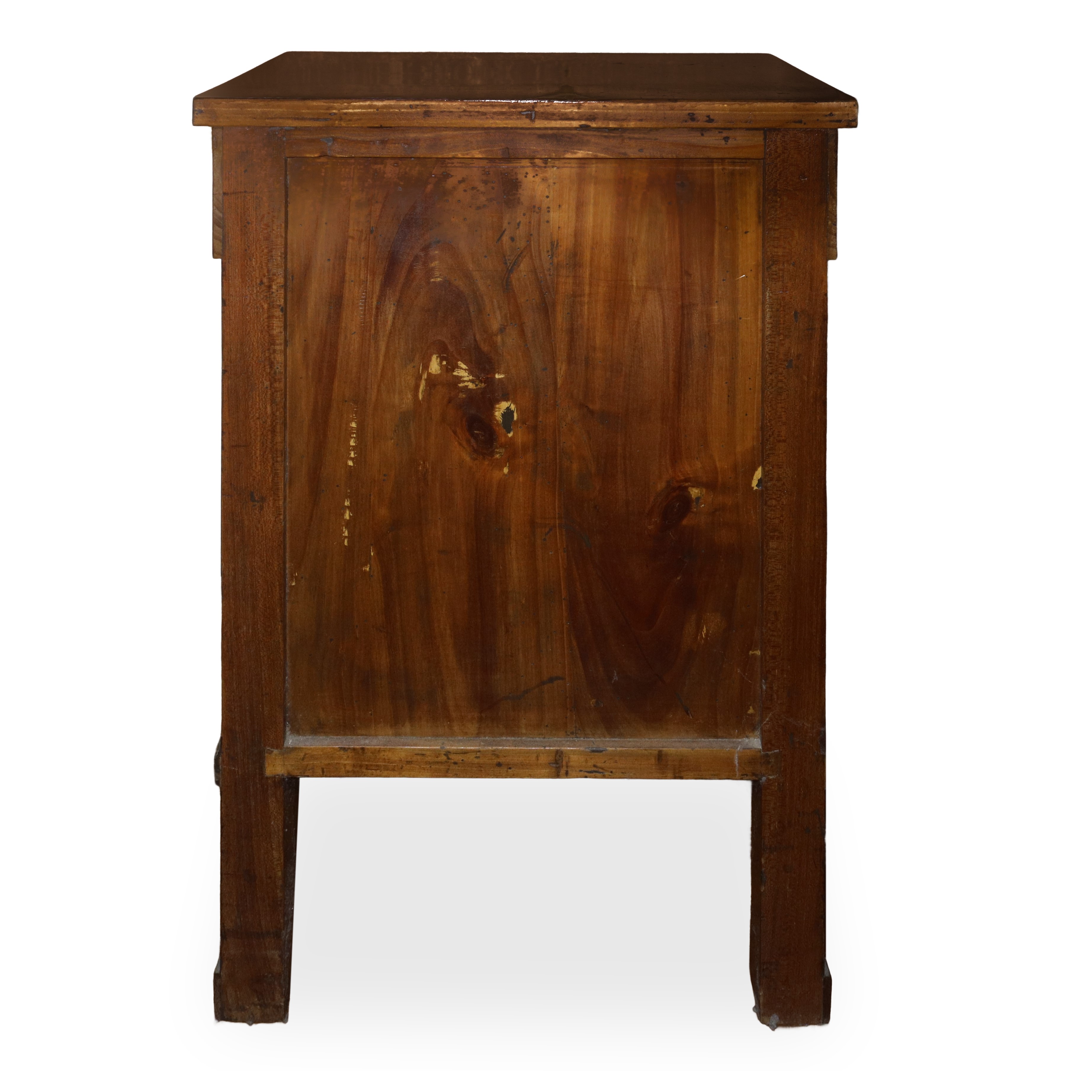 Camera da letto Emiliana con impiallacciatura in noce