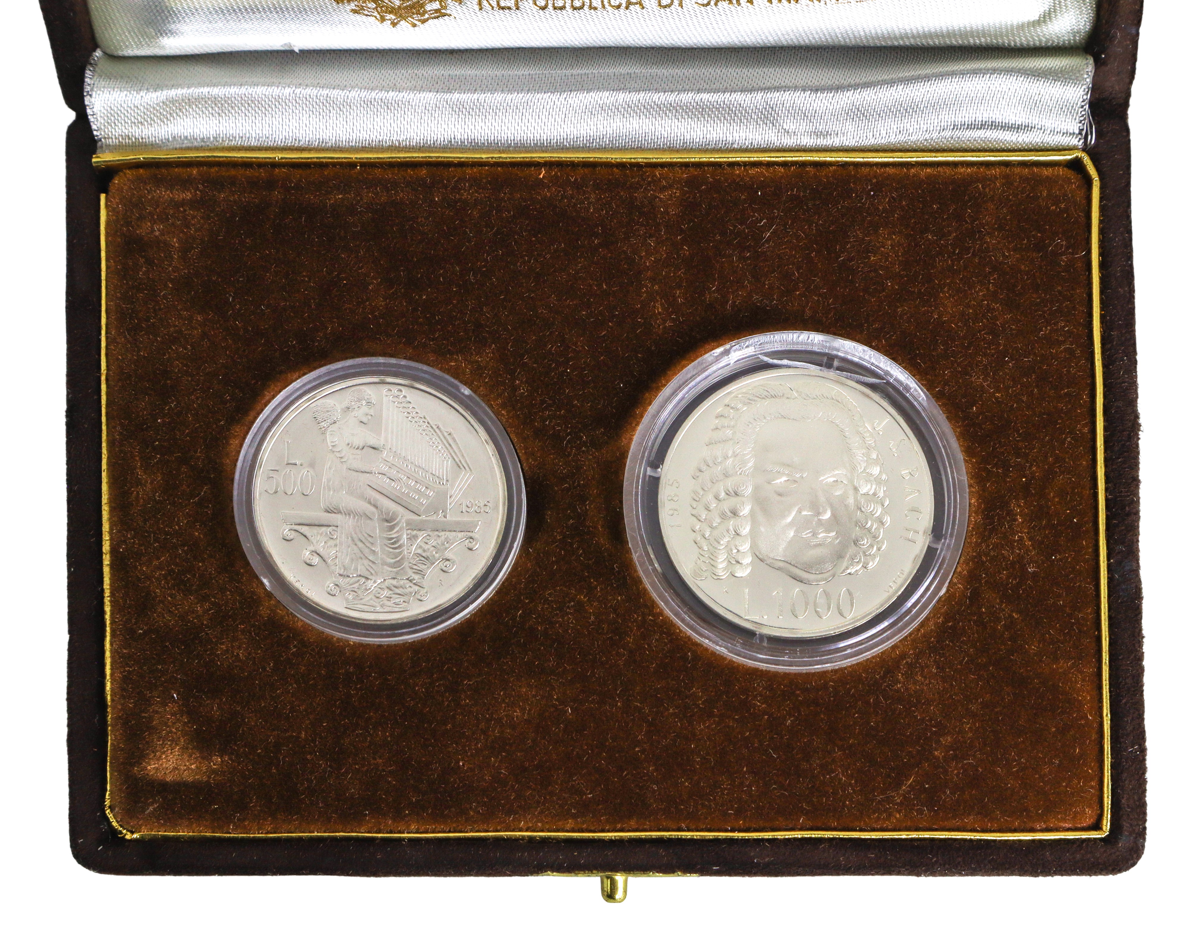 Dittico di monete d'argento a corso legale celebrative del III centenario della nascita di Johann...