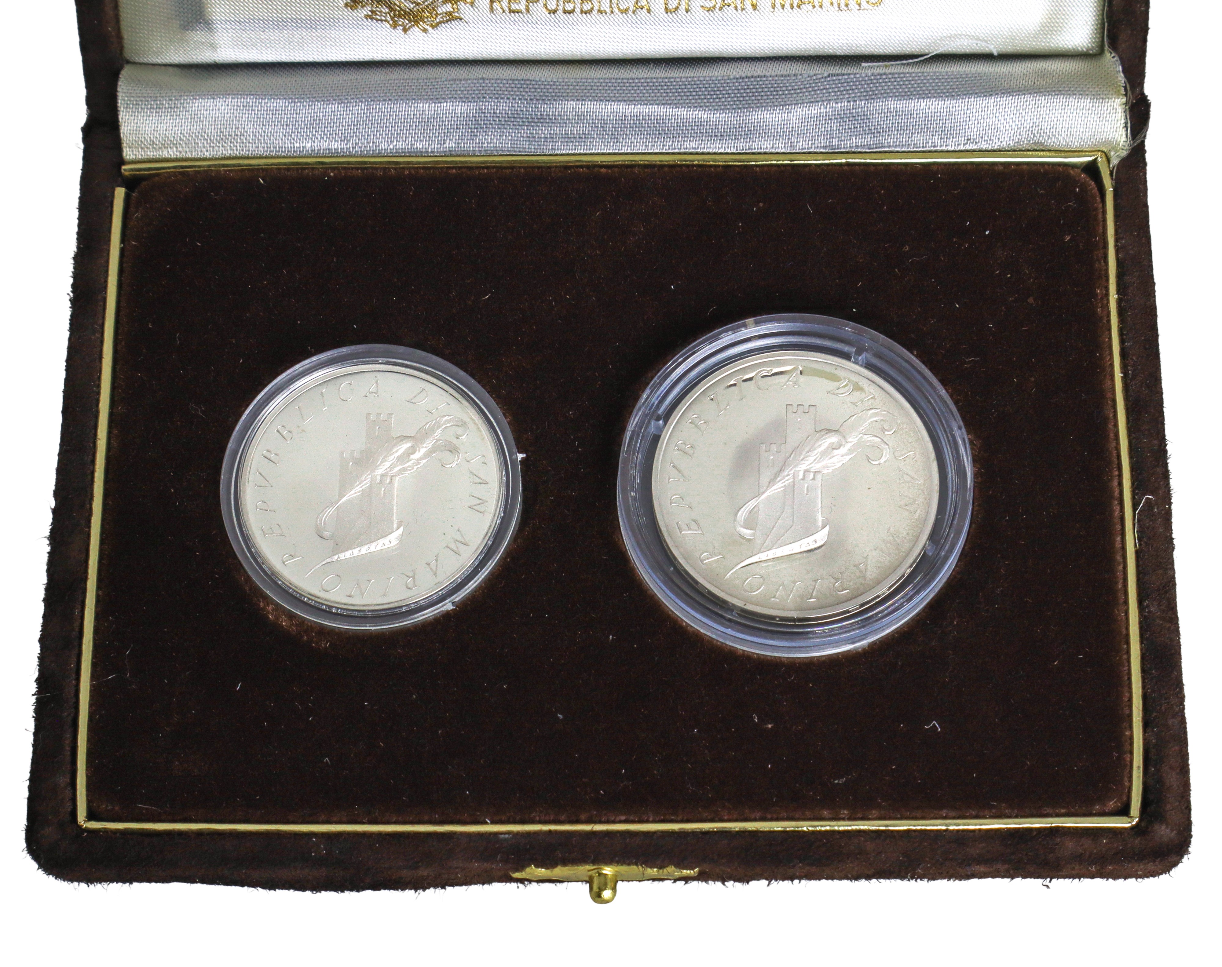 Dittico di monete d'argento a corso legale celebrative delle Universiadi di Zagabria