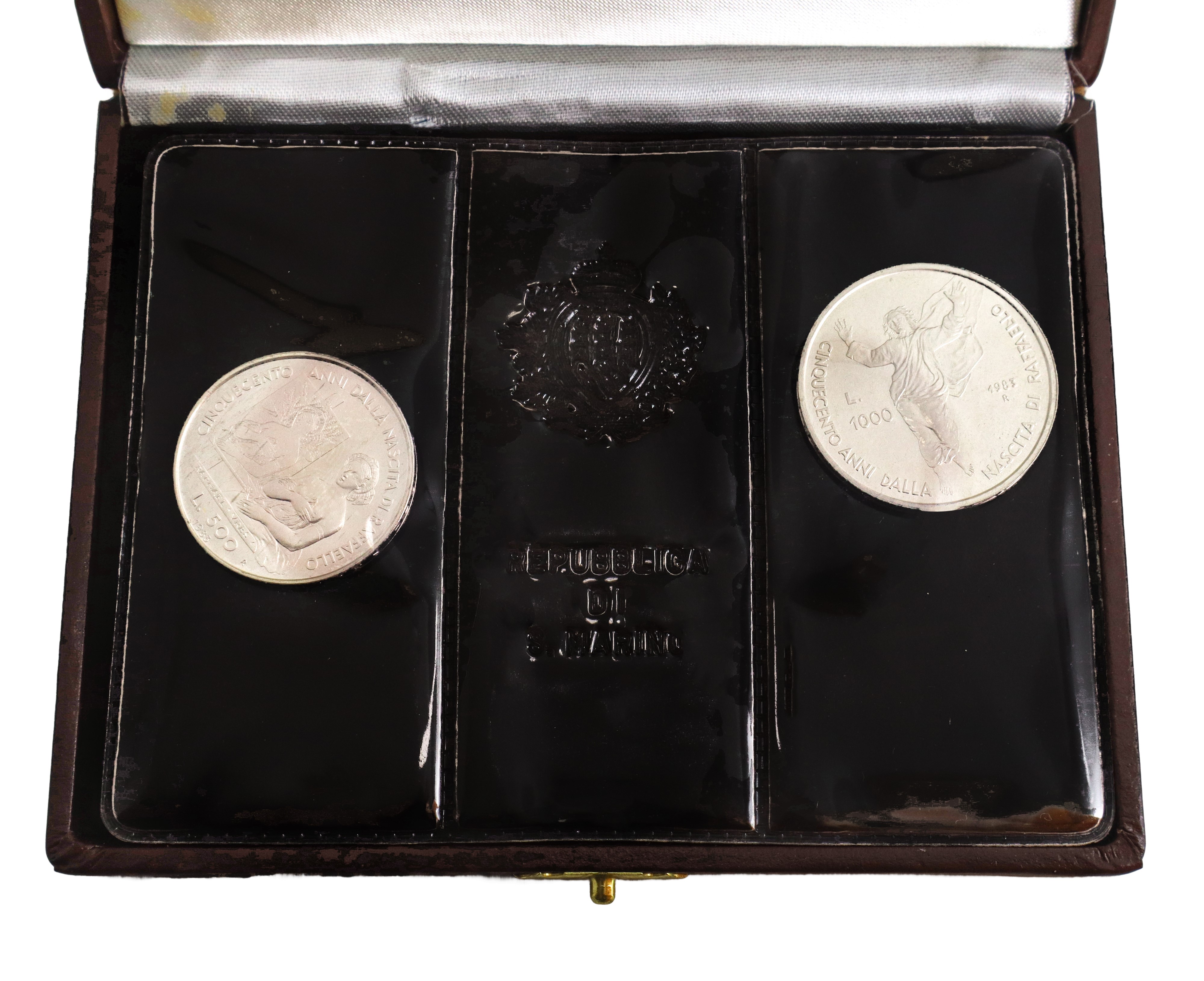 Dittico di monete d'argento a corso legale celebrative del V centenario della nascita di Raffaell...