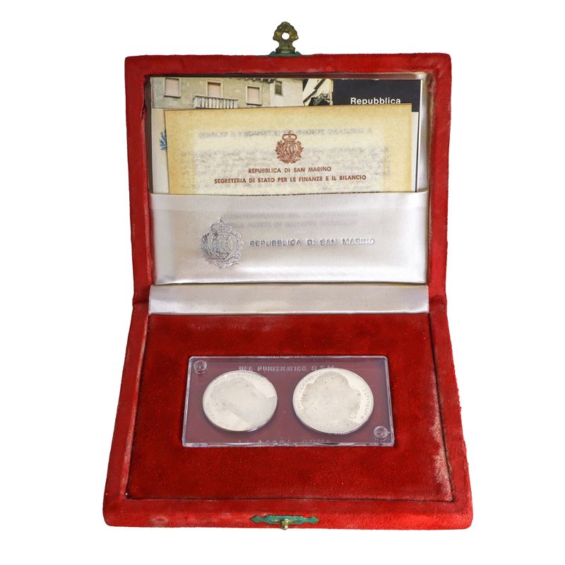 Dittico di monete d'argento a corso legale commemorative del 1° centenario della morte di Giusepp...