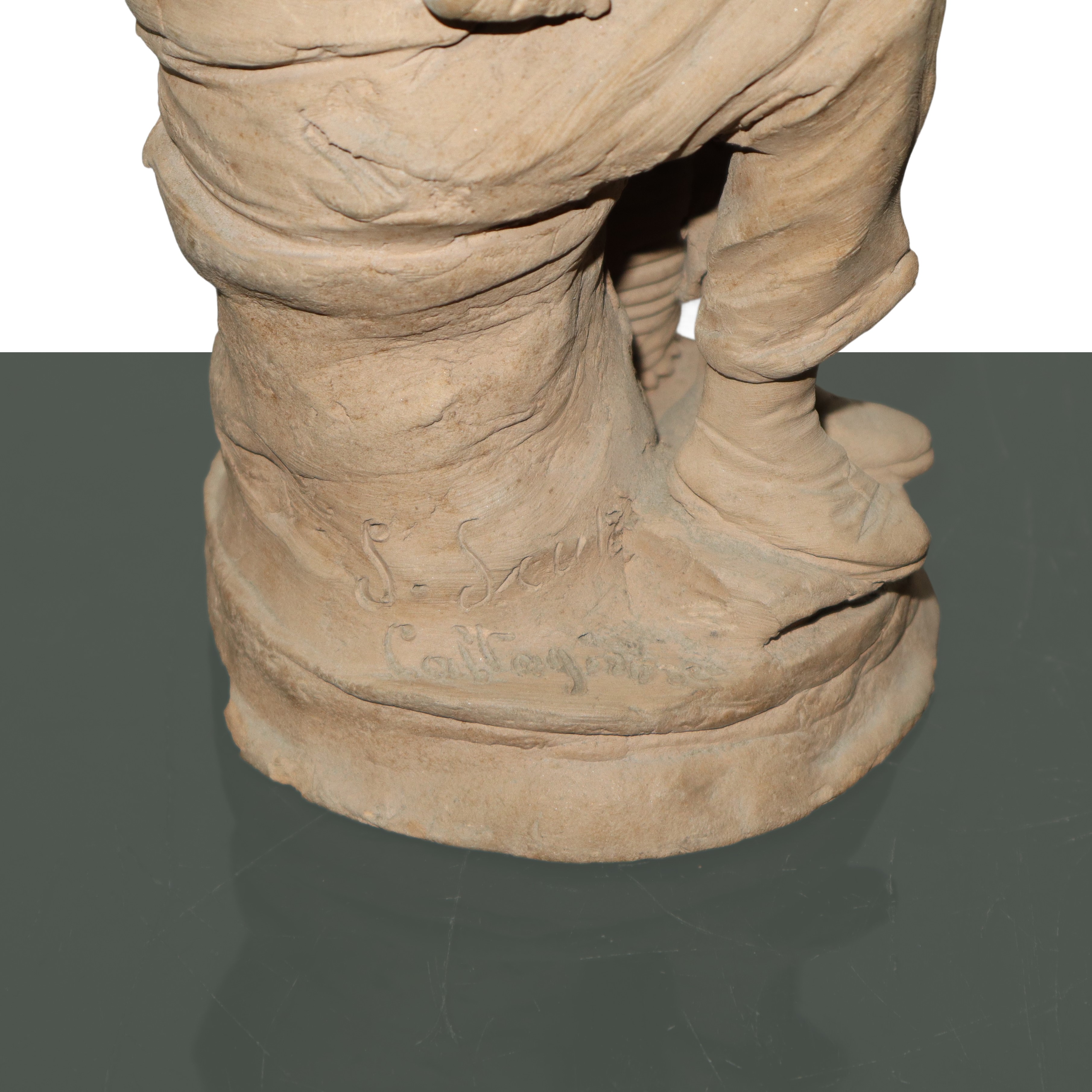 Contadino con cesto di frutta