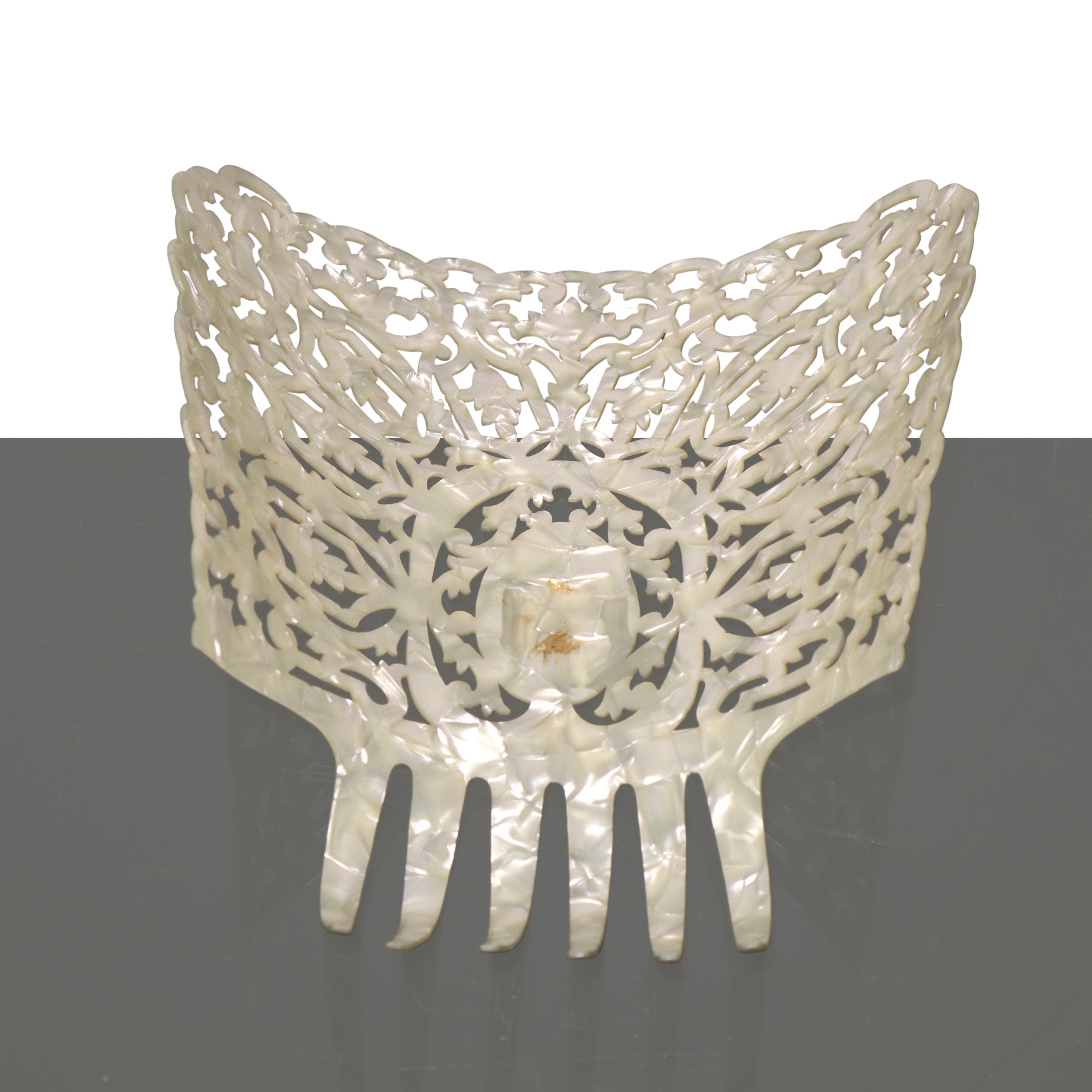 Peinetas para mantilla, Pettine ornamentale spagnolo