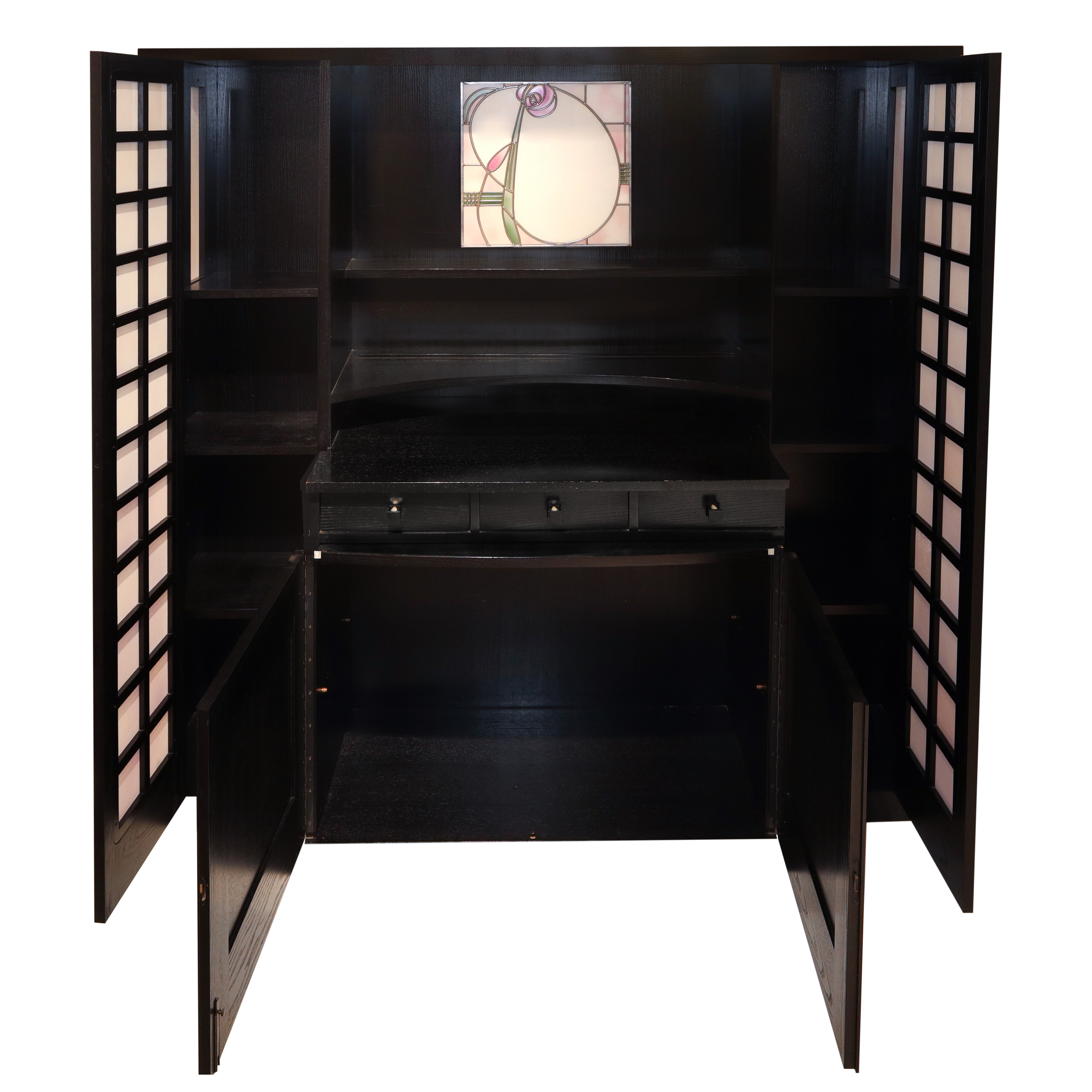 Credenza in frassino nero con vetro piombato con decoro floreale centrale