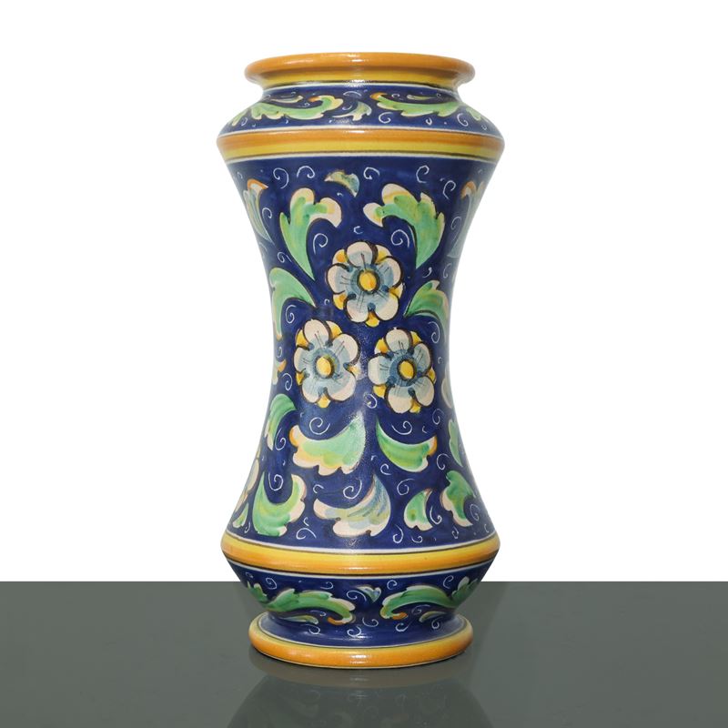 Albarello in maiolica di Caltagirone dipinta policroma