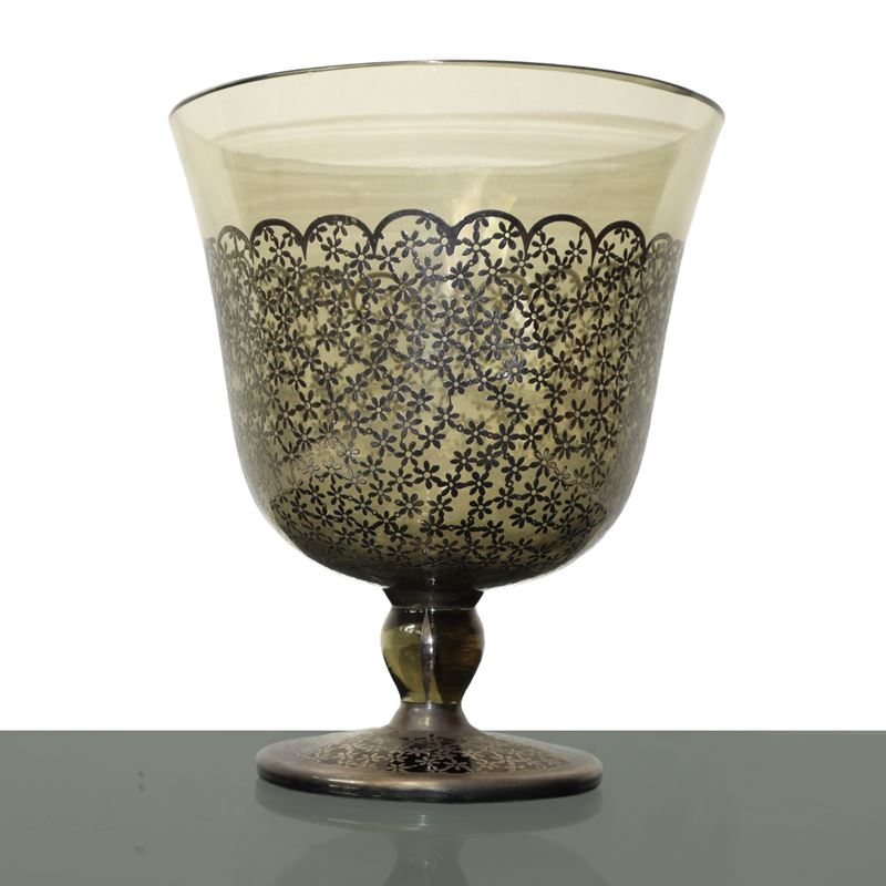 Vaso a coppa in vetro con decori