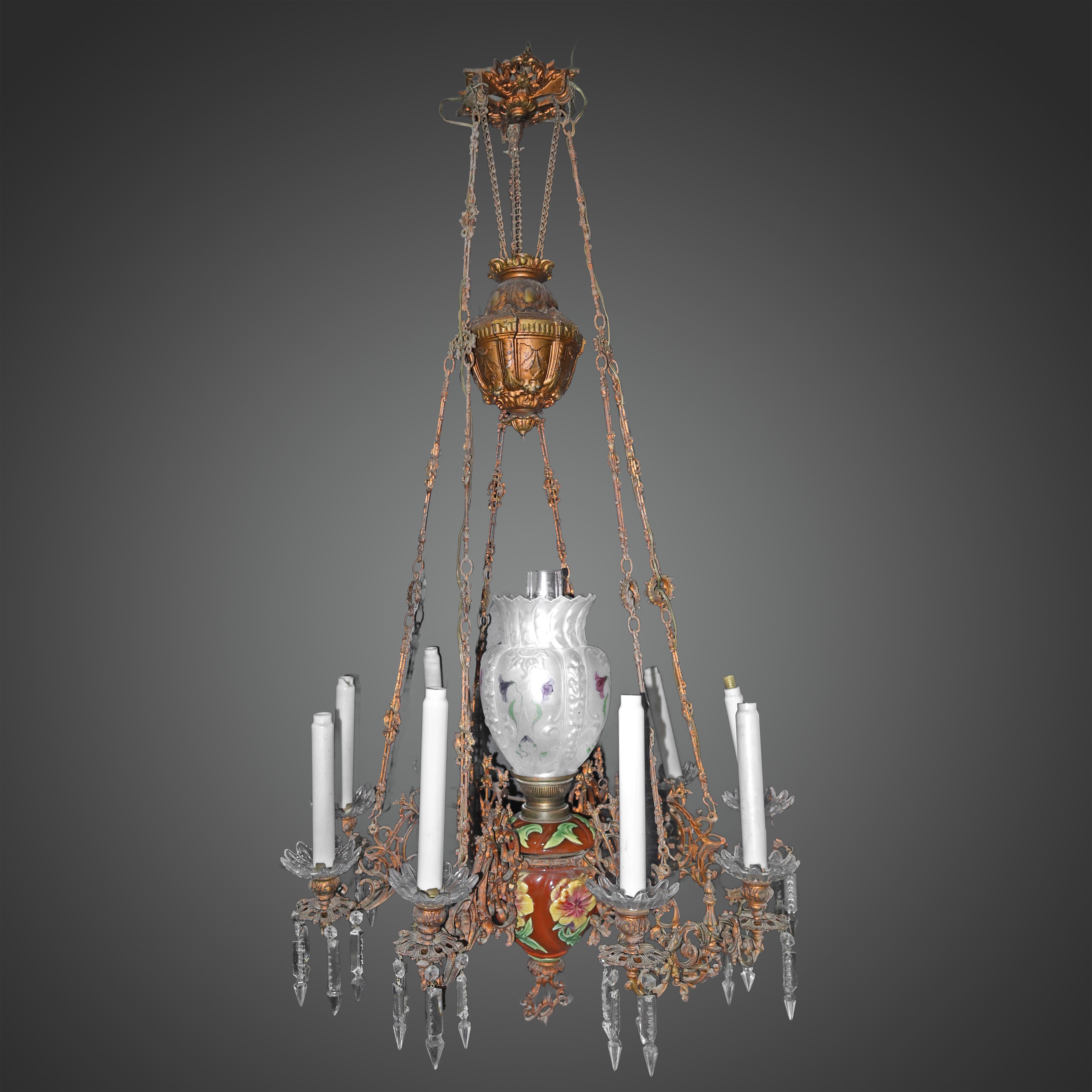 Lampadario in metallo brindoli e boccia in vetro decorata