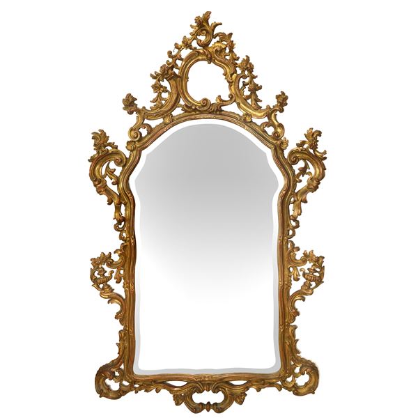 Specchiera in cornice dorata