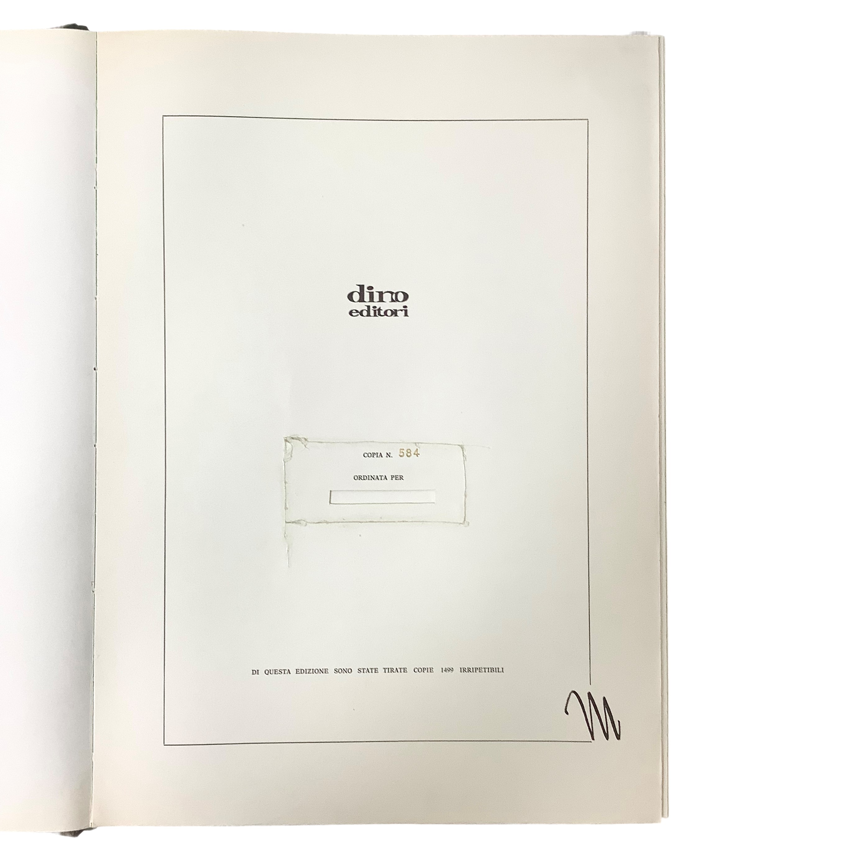 Dino Editori, Mussolini — libro con placca in metallo in custodia tessile verde