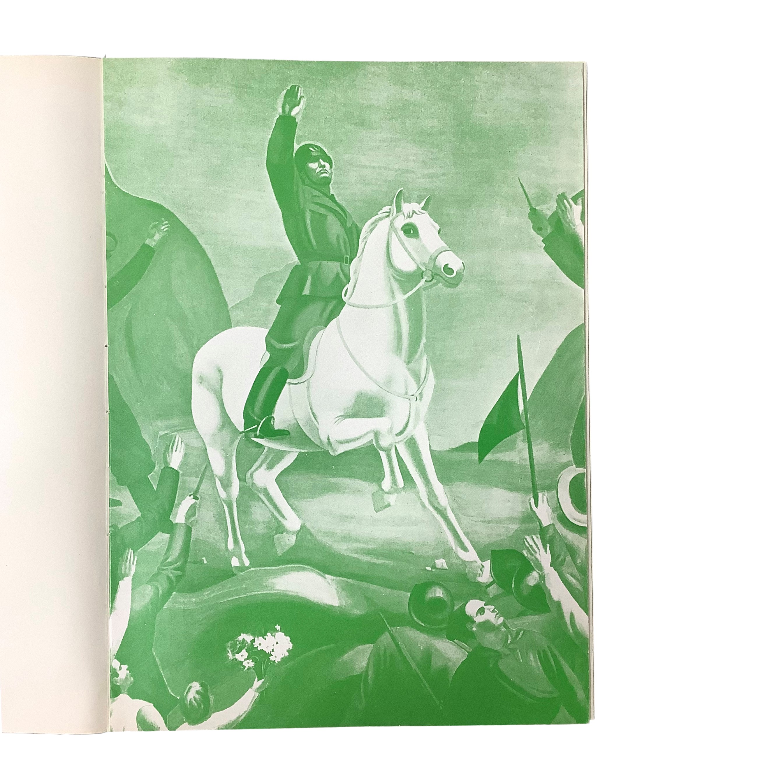 Dino Editori, Mussolini — libro con placca in metallo in custodia tessile verde