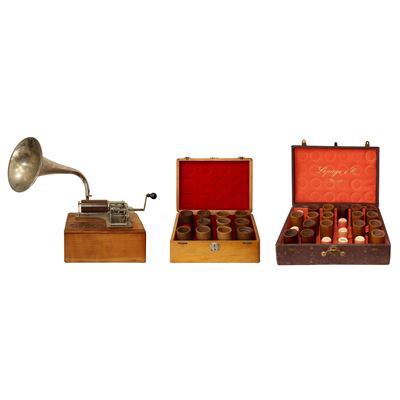 Fonografo a rullo The Graphophone, completo di tromba e testina, 1887, con 29 rulli a cera