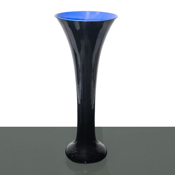 Vaso in vetro incamiciato nero, interno azzurro