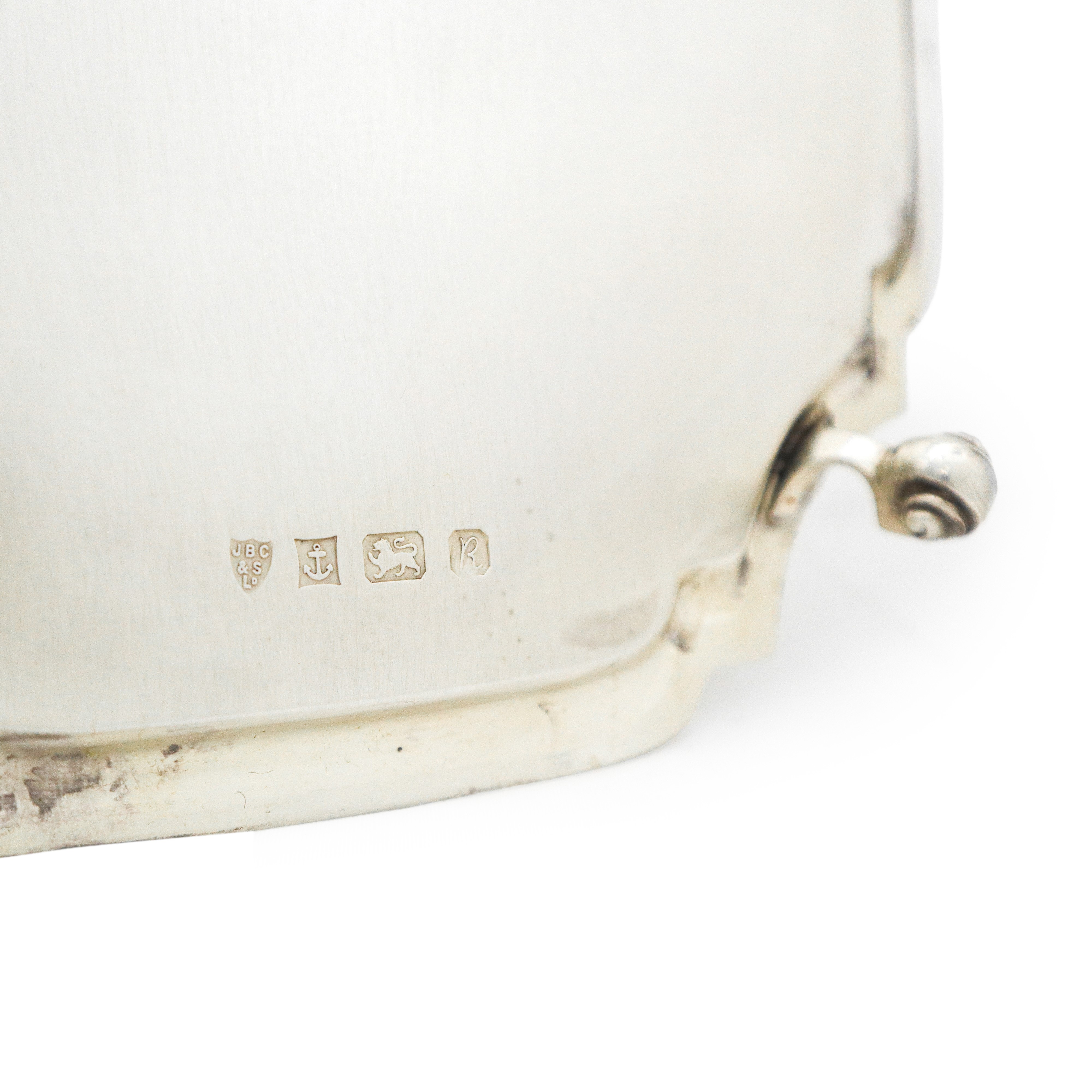 Vassoio con piedi leonini in argento sterling inglese 925