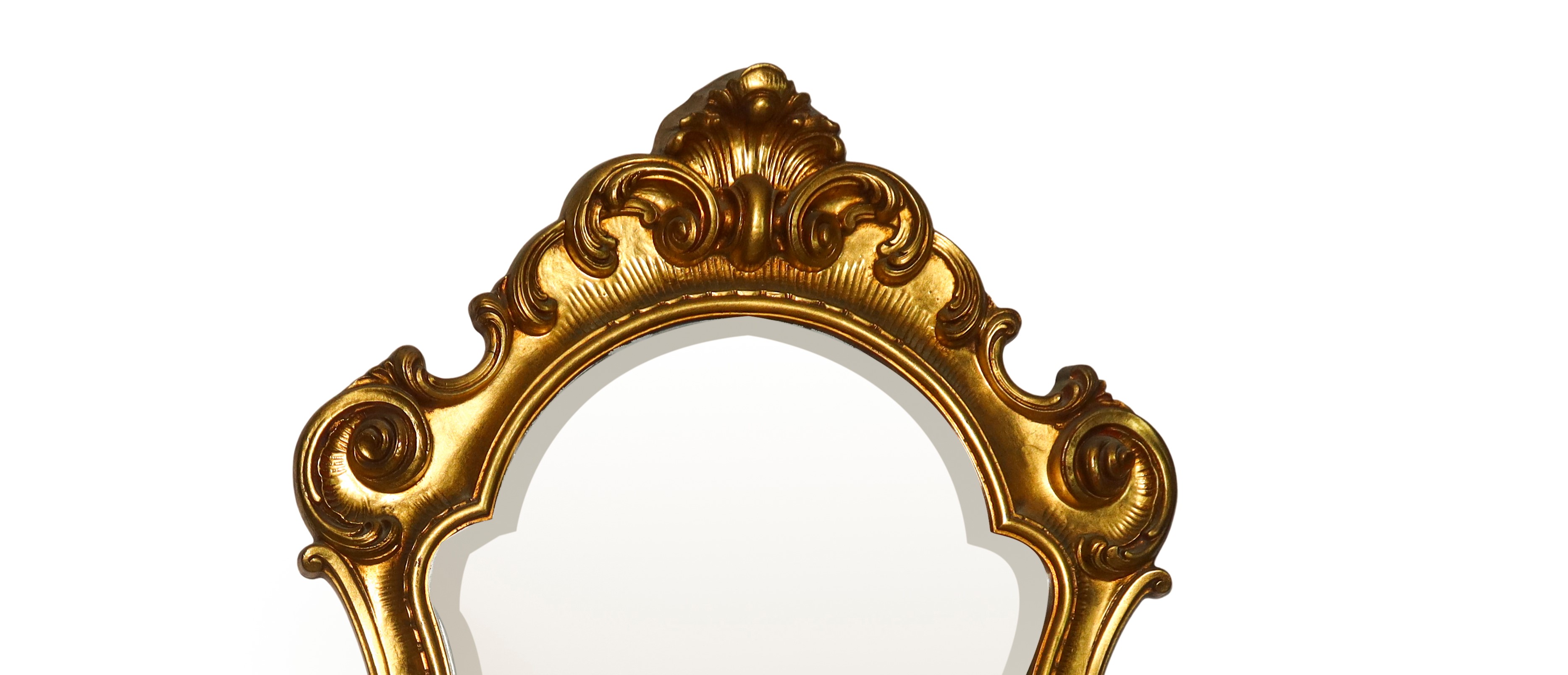 Specchiera sagomata, cornice dorata decorata a spirali d’acanto (XX secolo)