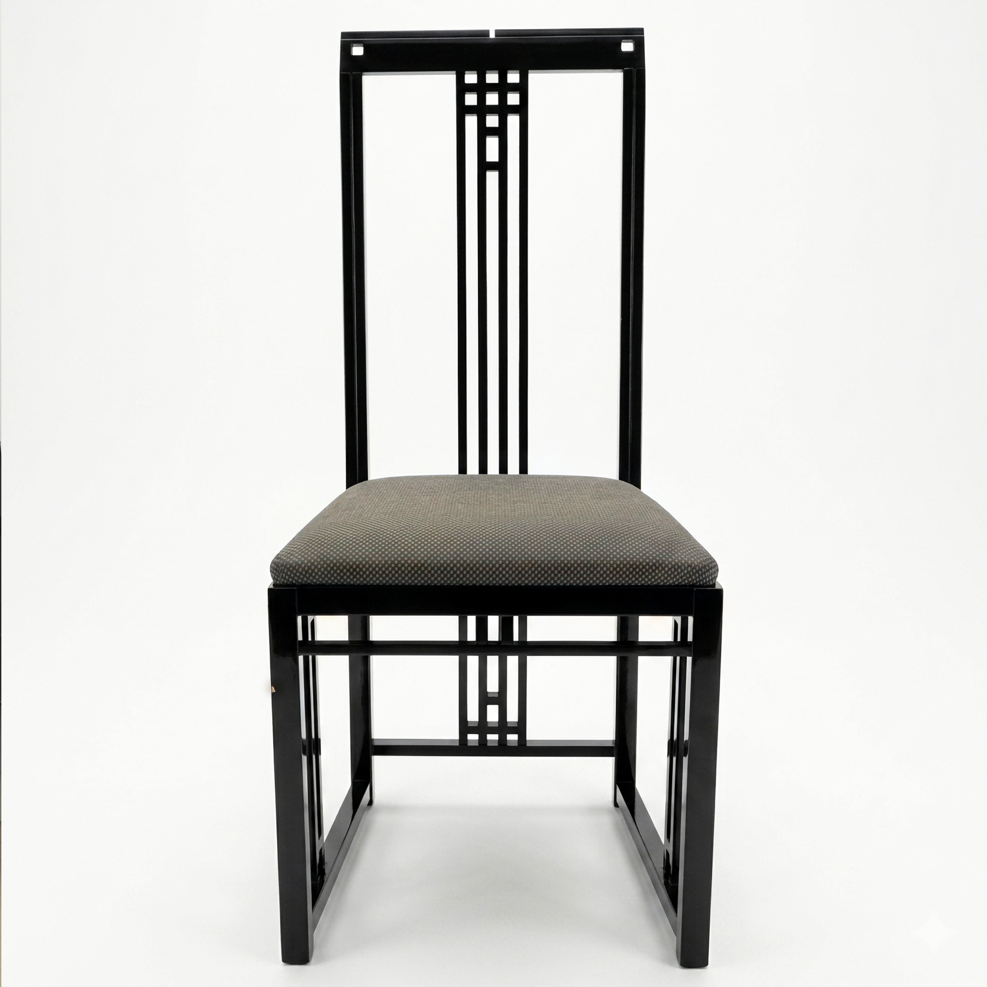 N°4 Sedie modello Tronetto in legno laccato nero