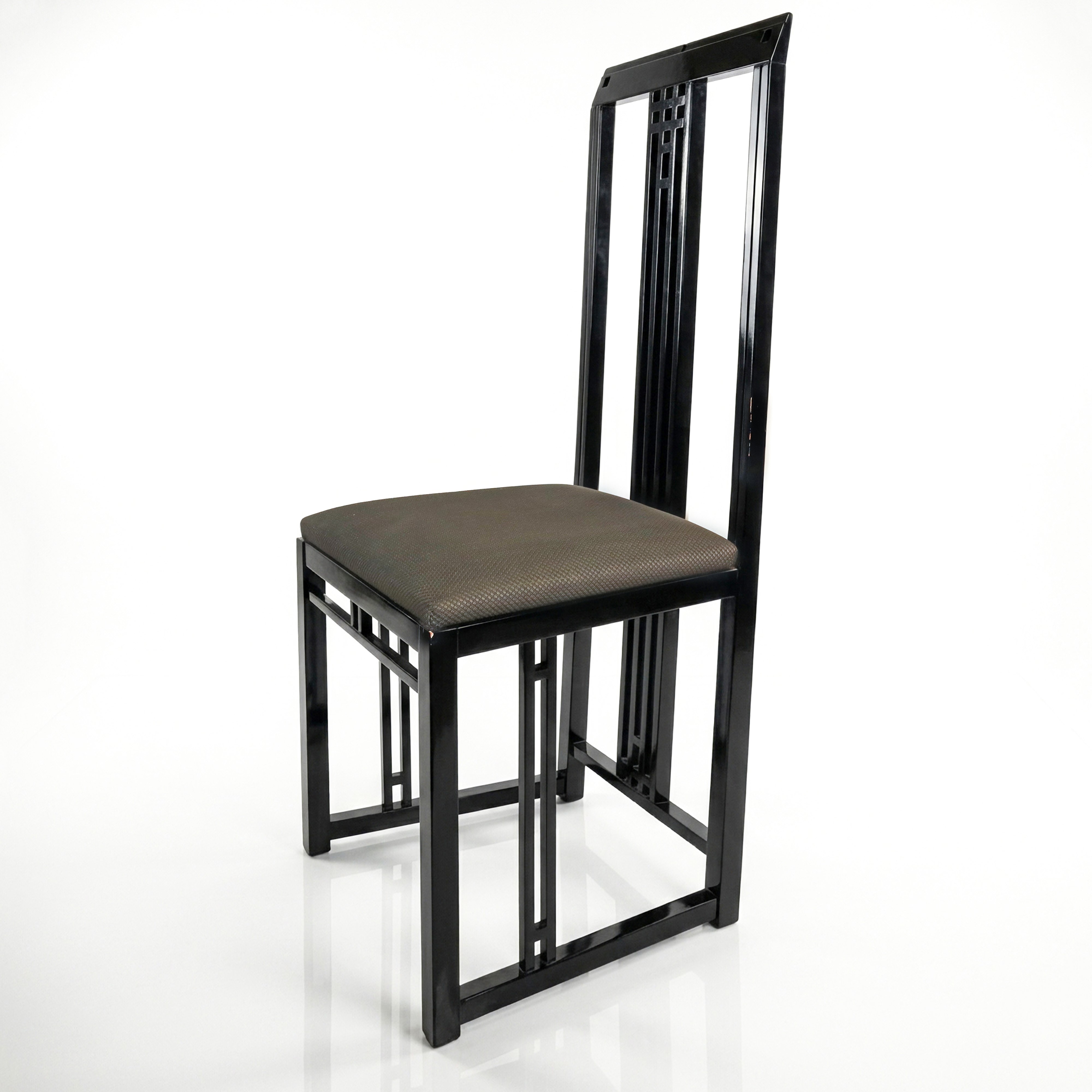 N°4 Sedie modello Tronetto in legno laccato nero