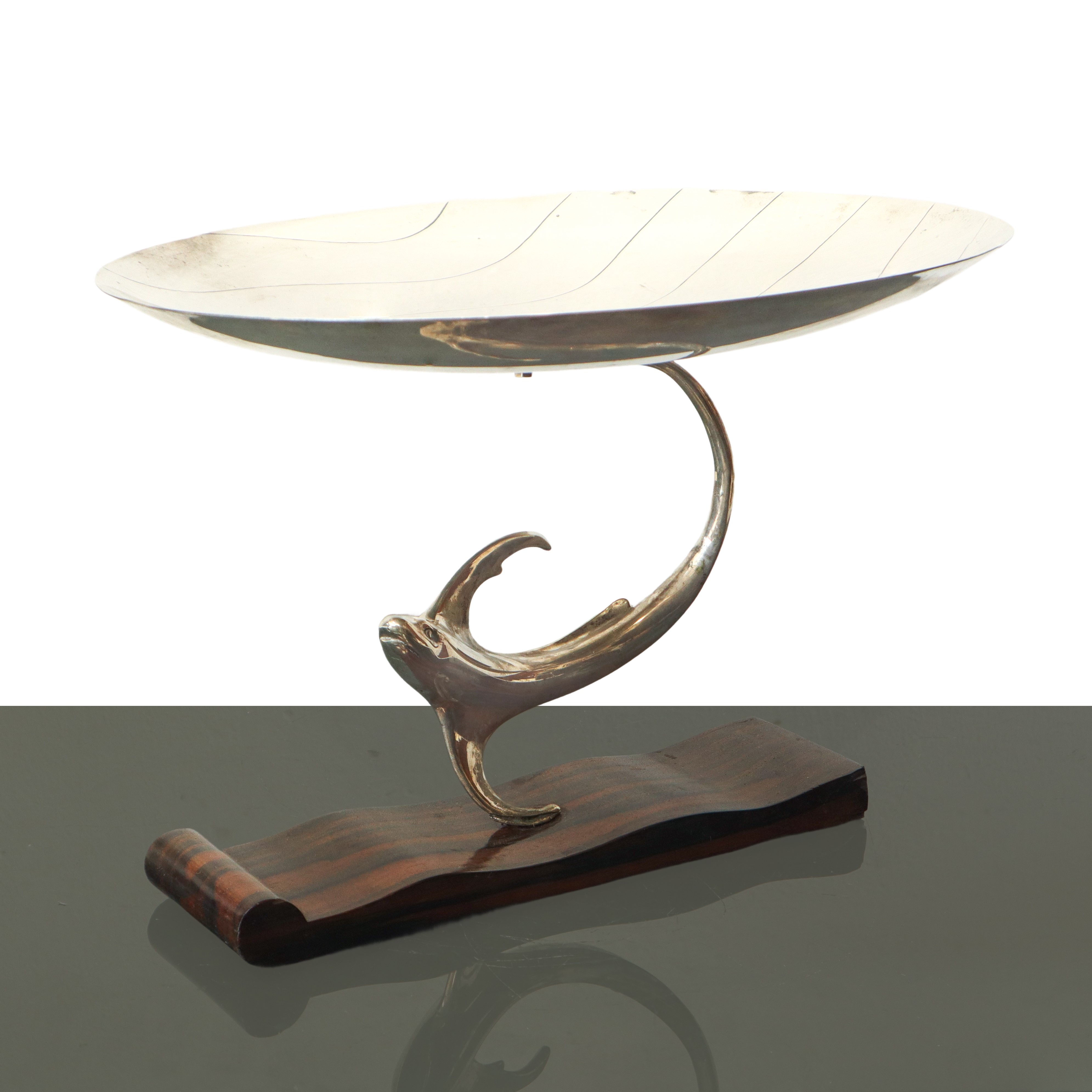 Alzata decò con delfino in argento 800 con base in palissandro