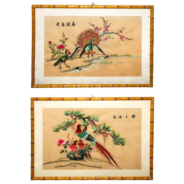A PAIR OF CHINESE SUZHOU SILK PANELS EMBROIDERED WITH POLYCHROME REPRESENTATIONS OF BIRDS
