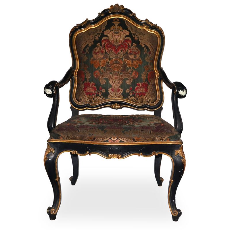 Sediolone con tappezzeria damascata sui toni del verde