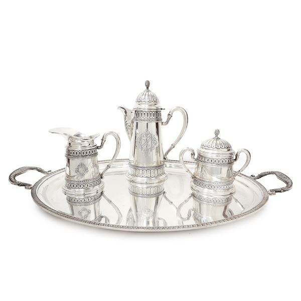 Servizio composto da caffettiera, lattiera e zuccheriera in argento con vassoio in argento 800