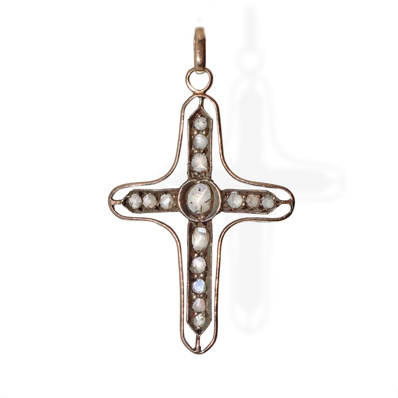 Croce in oro basso titolo e argento con scaglie di brillanti