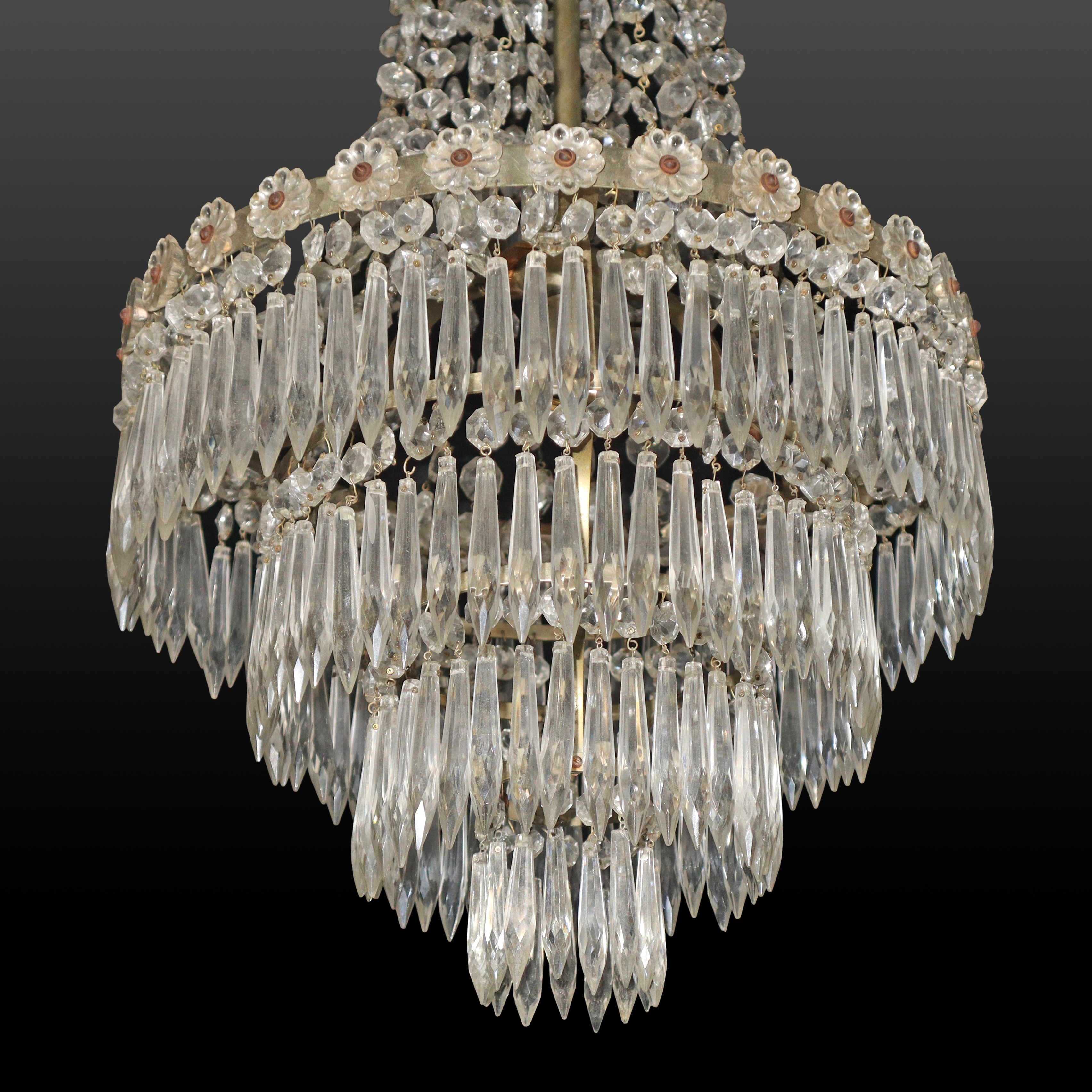 Lampadario con brindoli a 4 luci
