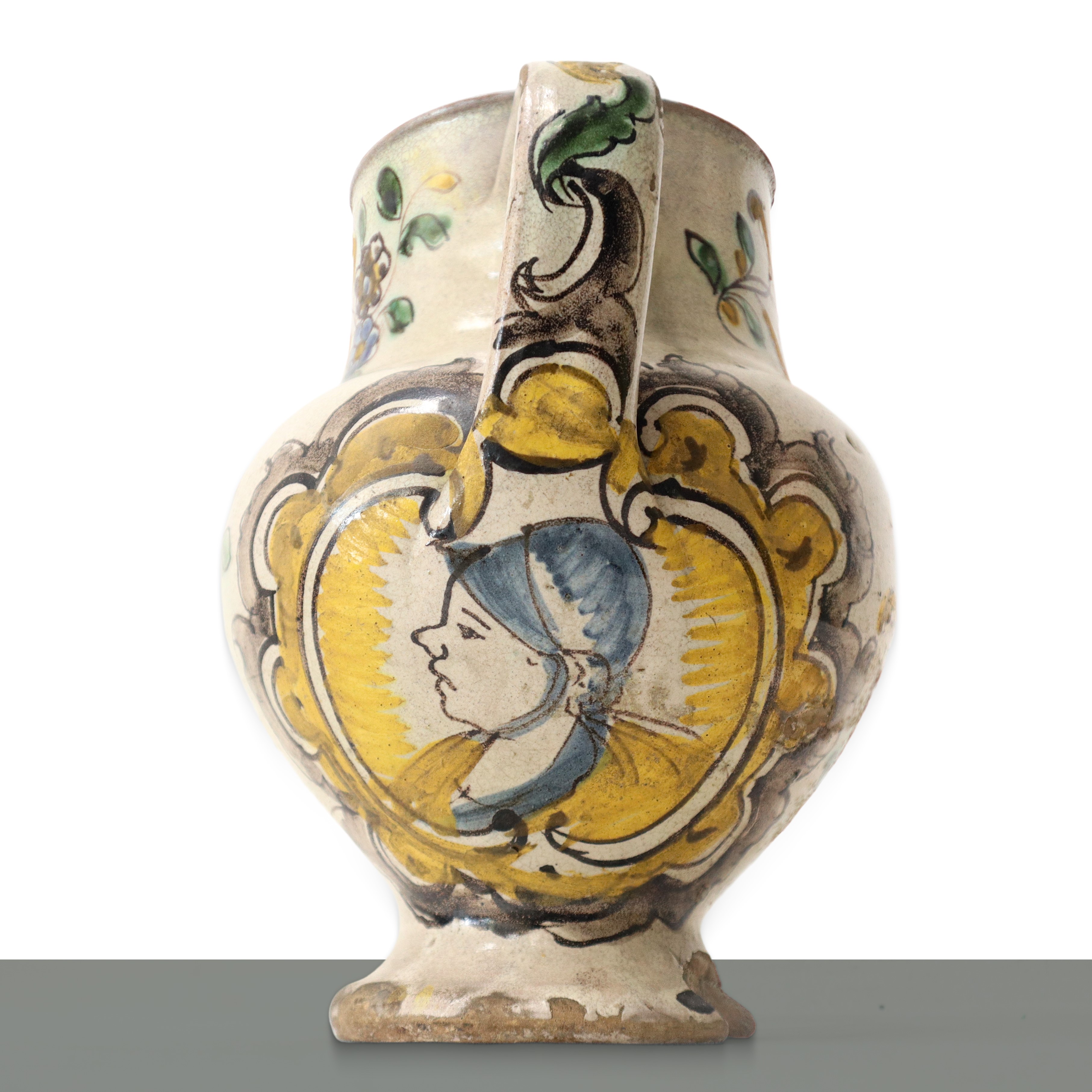 Versatoio in maiolica di Caltagirone