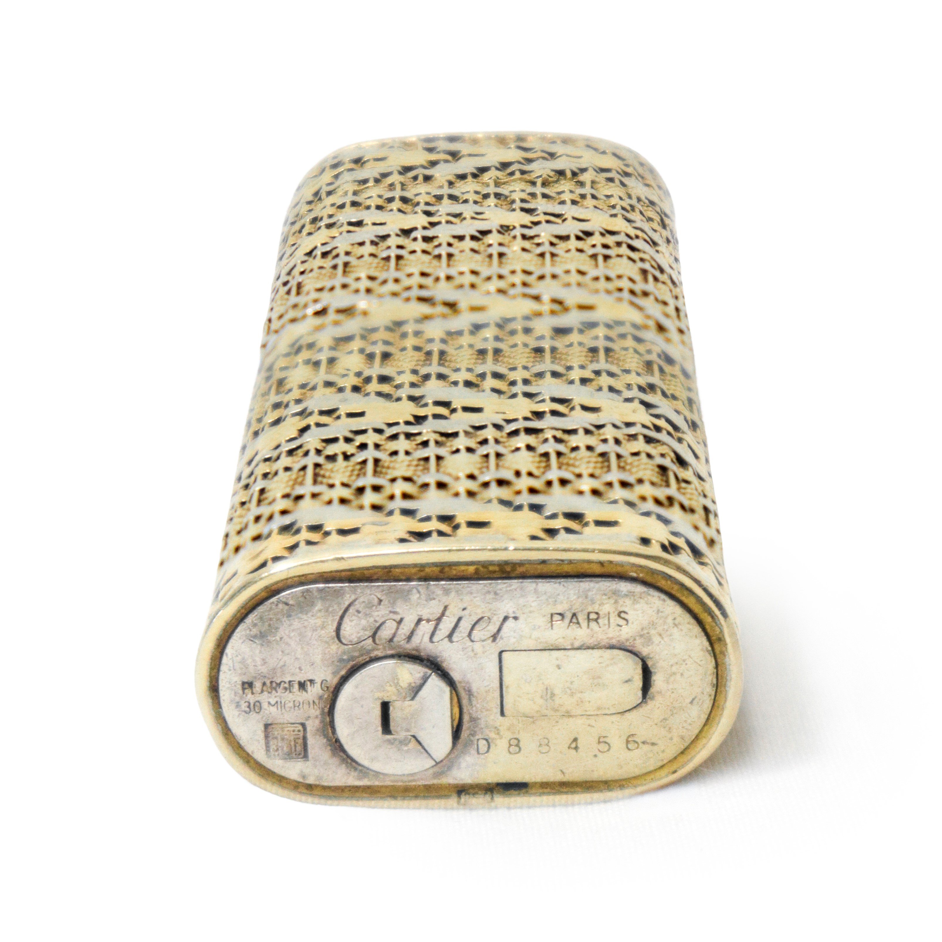 Accendino placcato in oro giallo e oro bianco a maglia tessita