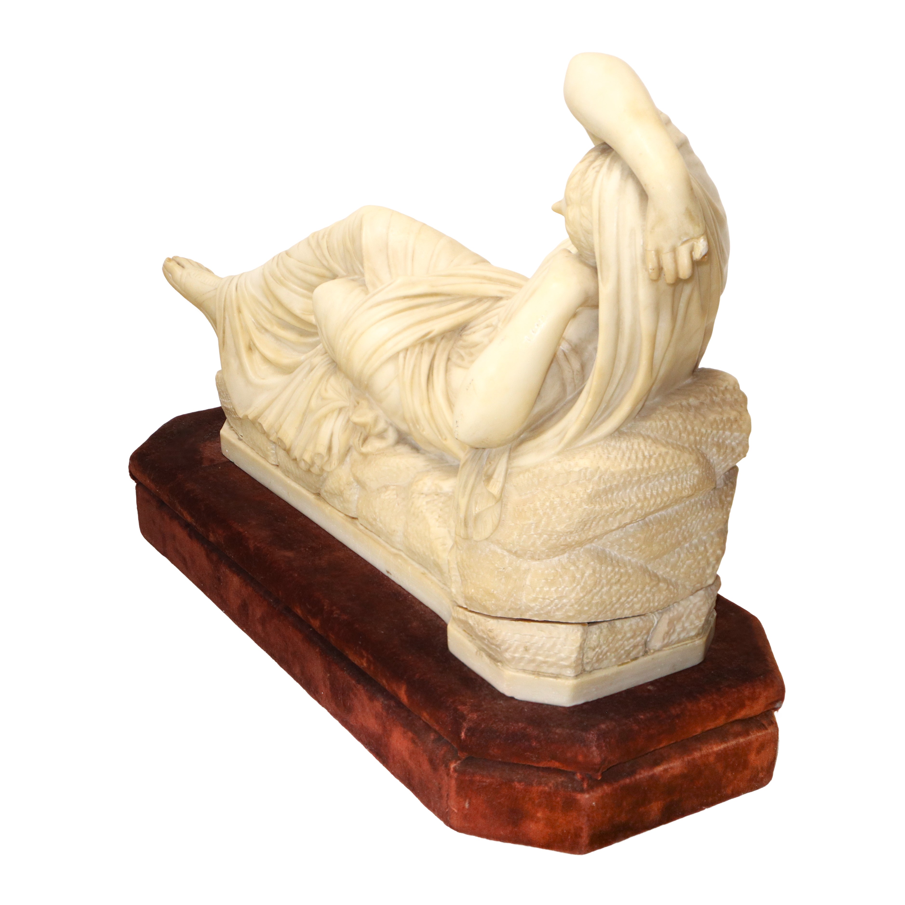 Scultore anonimo, Arianna dormiente, scultura in alabastro su base in legno