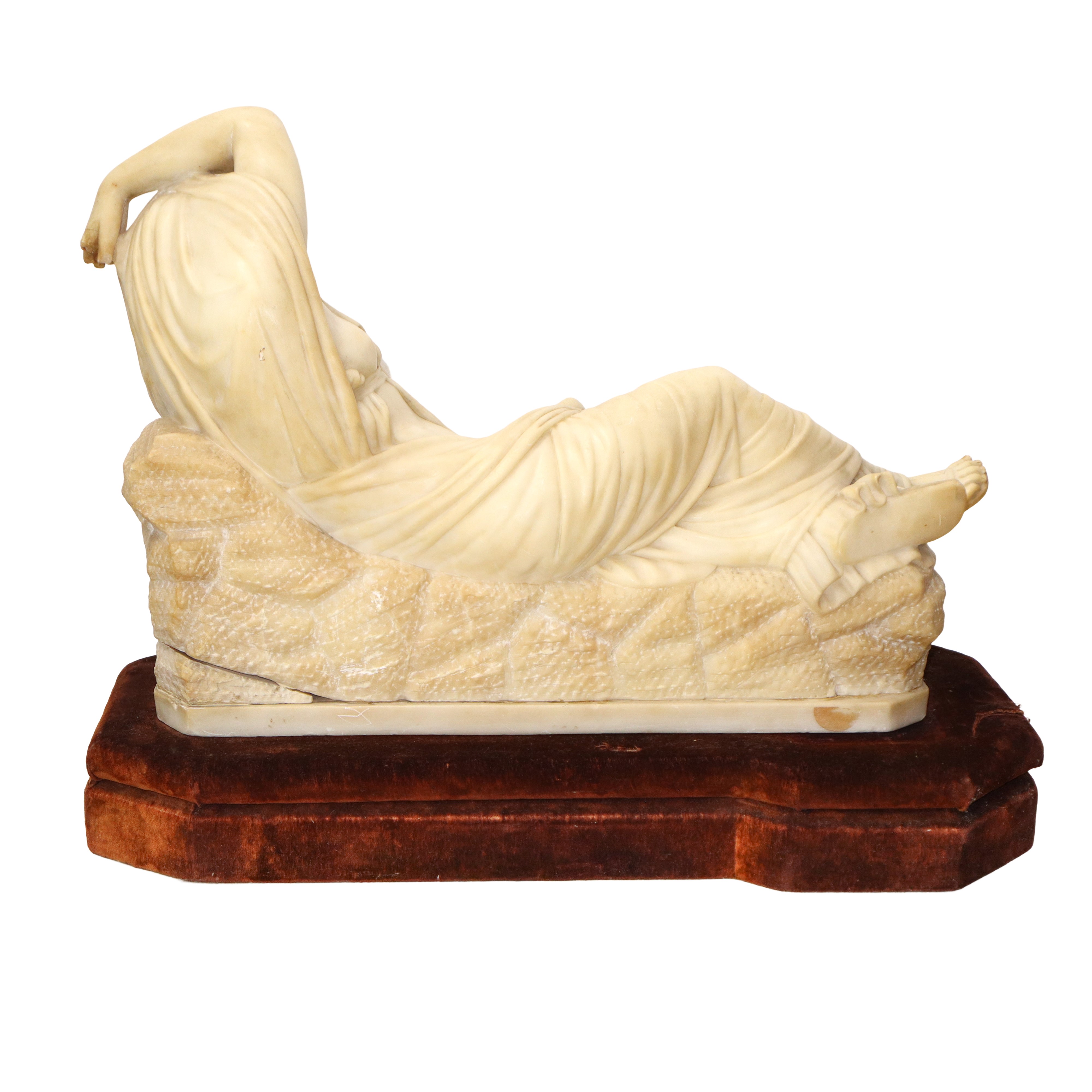 Scultore anonimo, Arianna dormiente, scultura in alabastro su base in legno