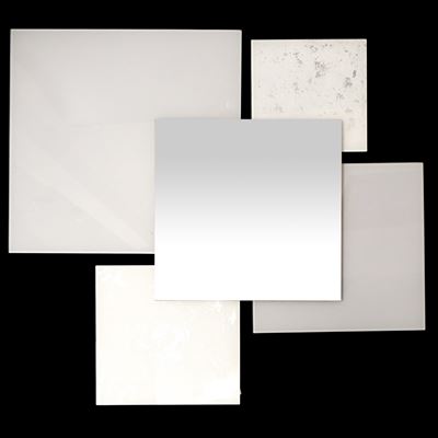 Plafone da soffitto, vetro bianco e vetro specchiato (al centro)