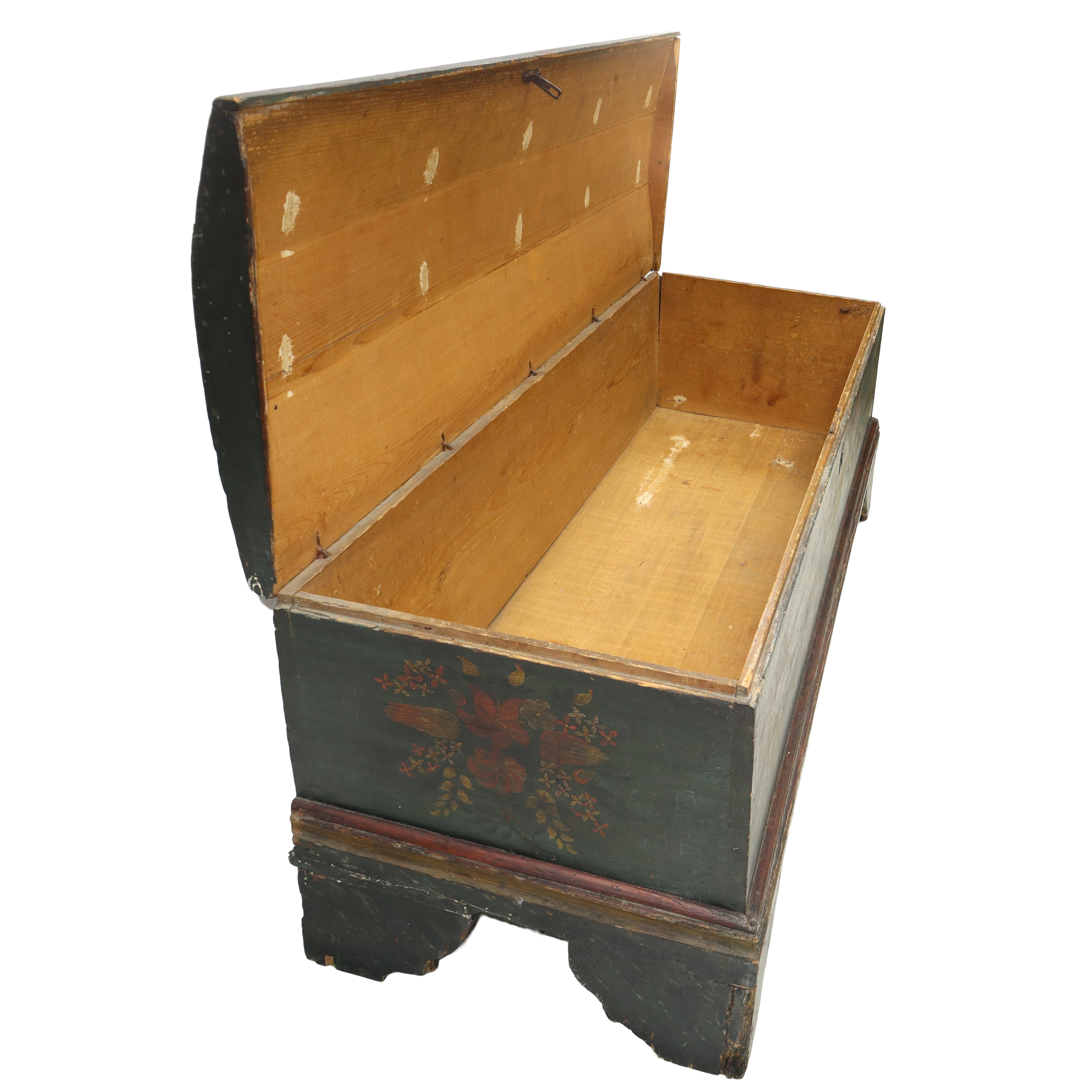 Cassapanca in legno laccato verde con motivi floreali, XVIII secolo
