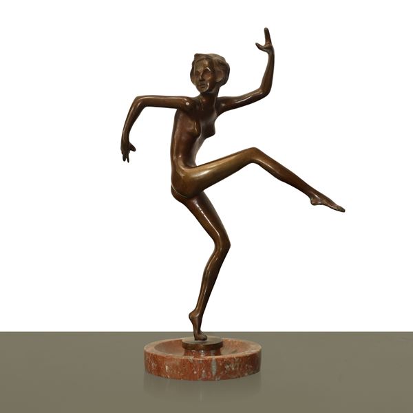 Ballerina, Art Deco sculpture in bronze on red marble
