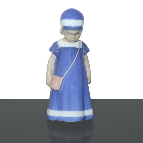 Royal Copenhagen - Elsa with handbag